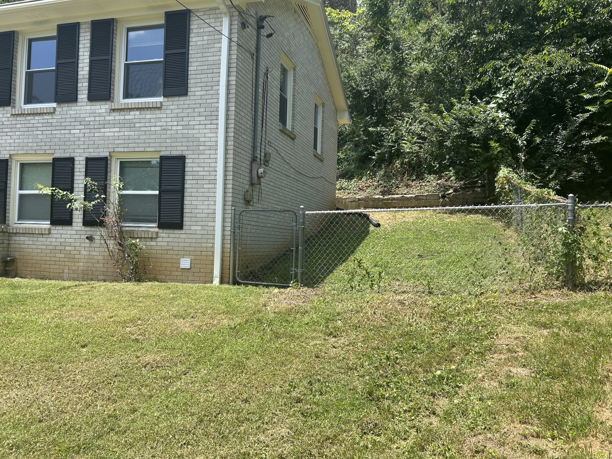 211 Sawyer Brown Ct