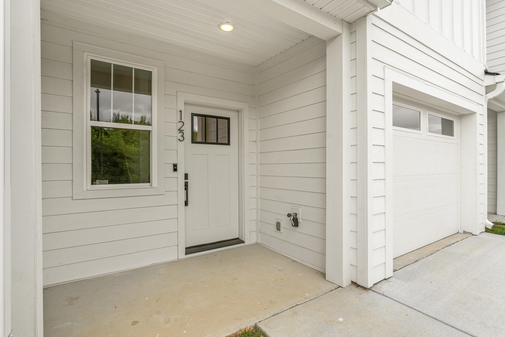 172 High Park Cir
