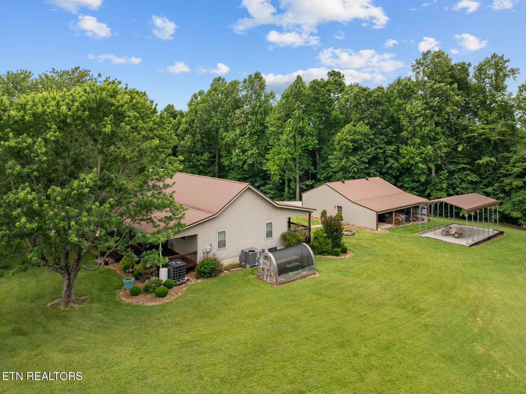 600 Dave Garrett Rd