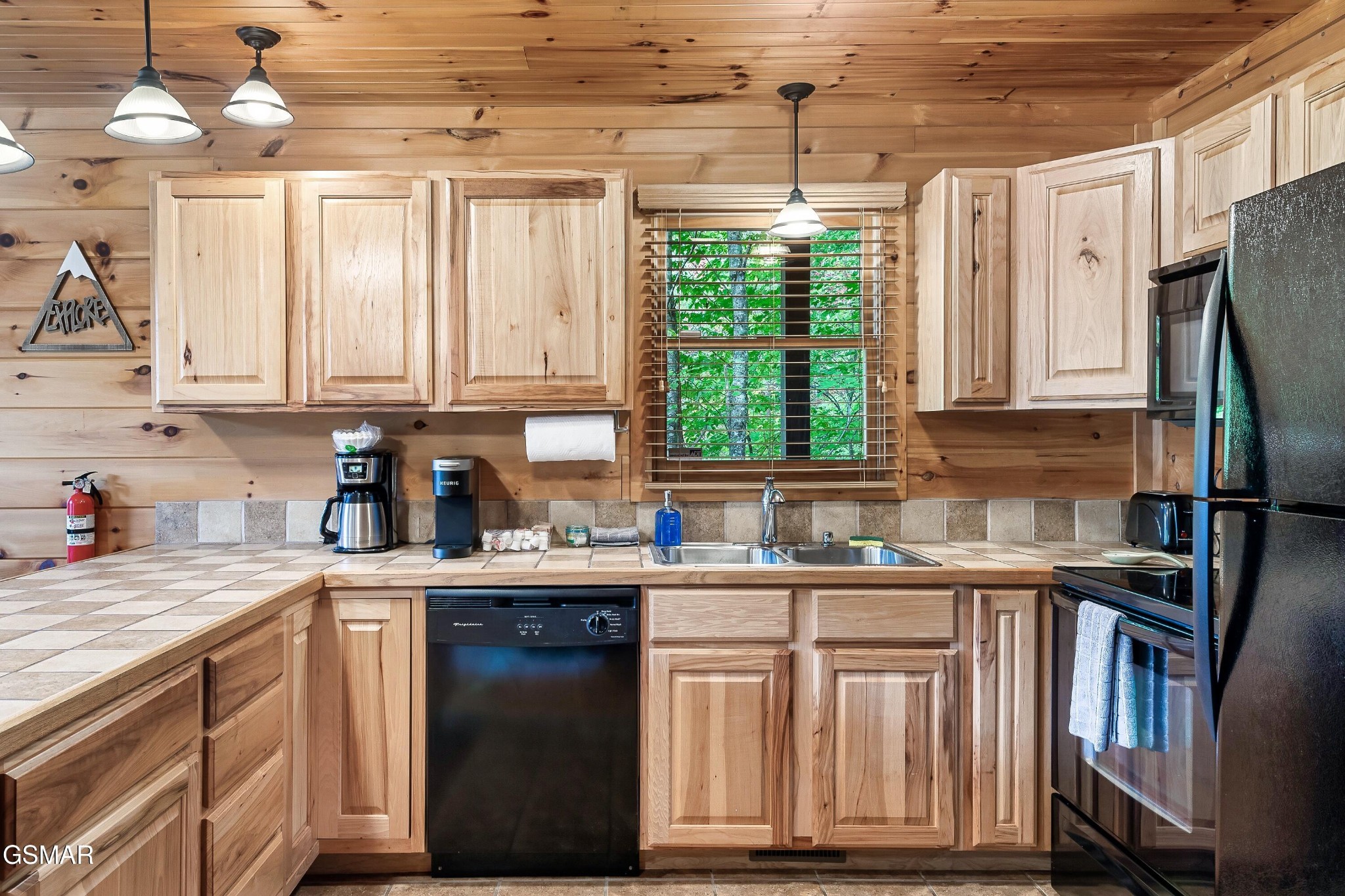 1204 Honeysuckle Lane