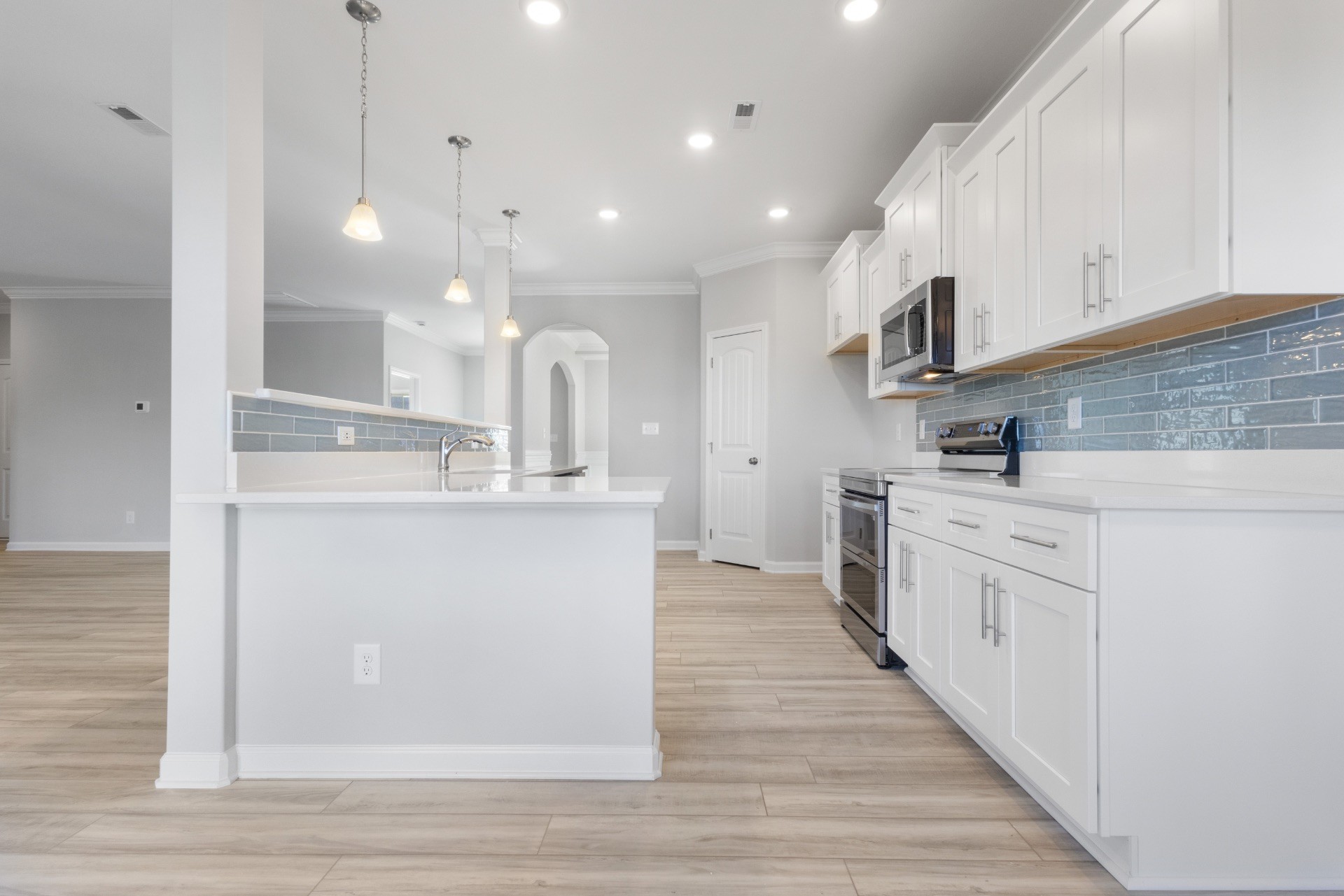 2538 Rafiki Dr