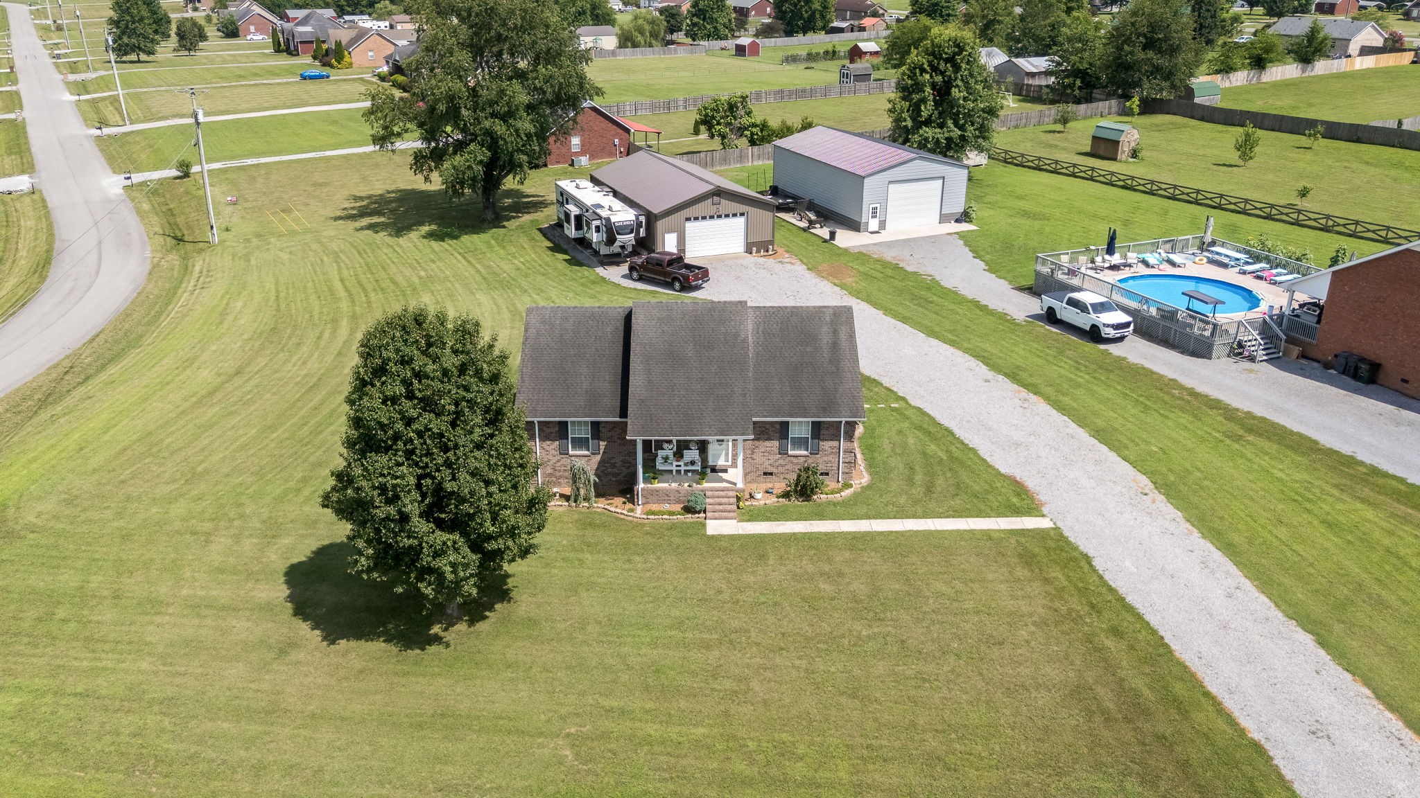 1012 Peak Dr