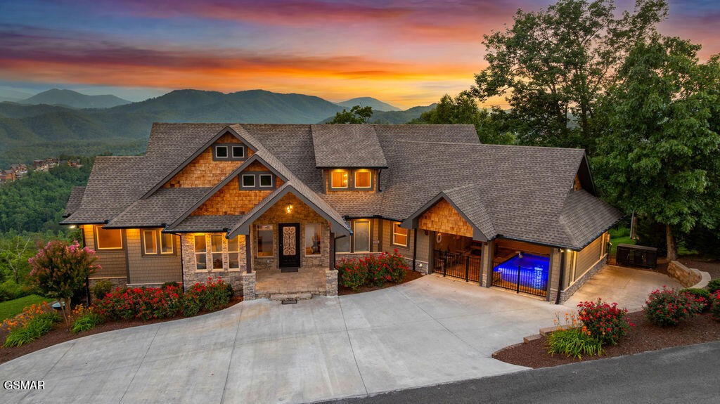 3222 Laurel Cove Trail