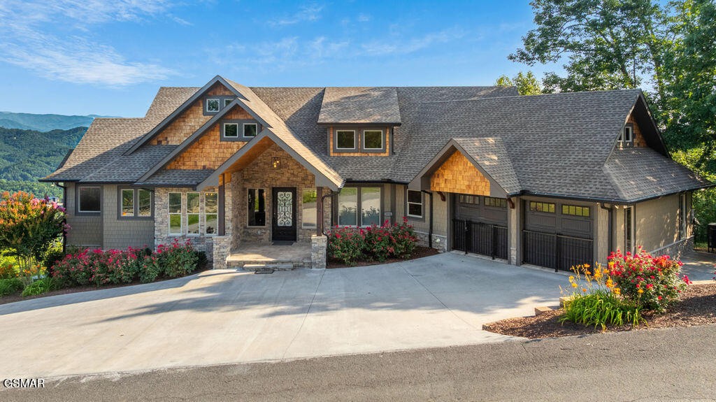 3222 Laurel Cove Trail