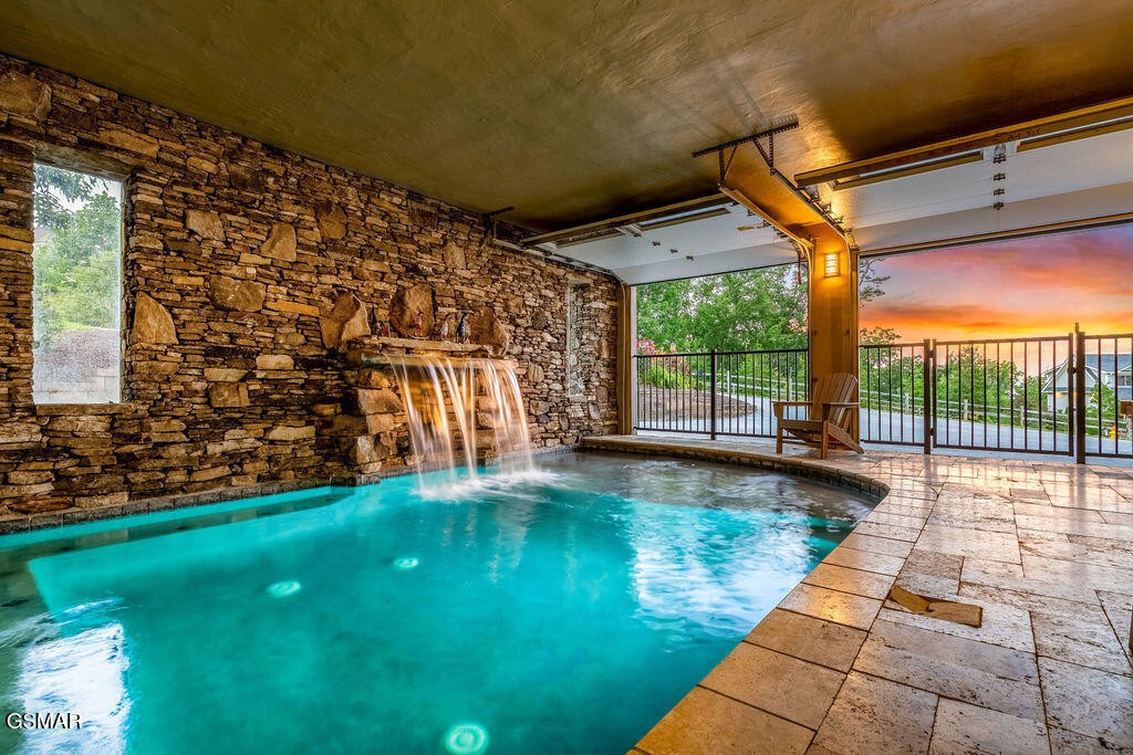 3222 Laurel Cove Trail