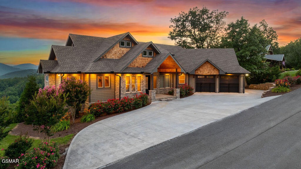 3222 Laurel Cove Trail