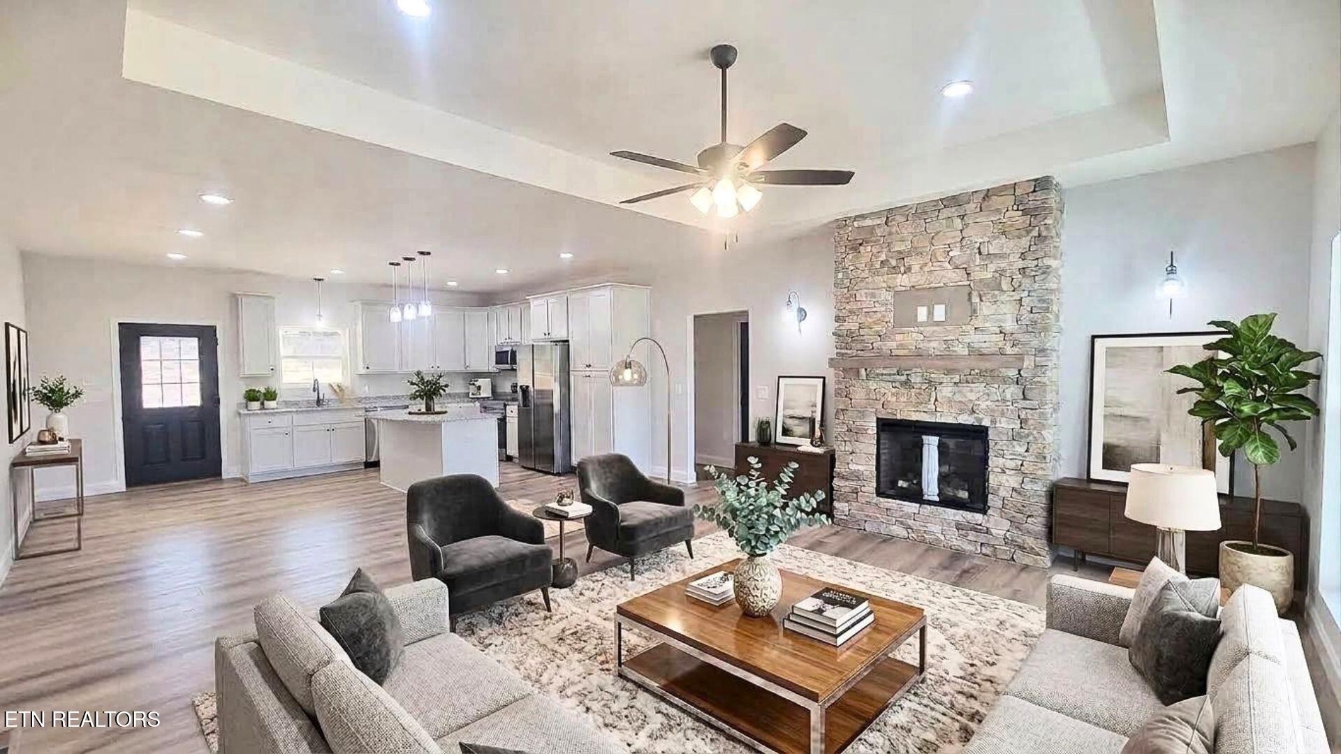 243 Splendor Way