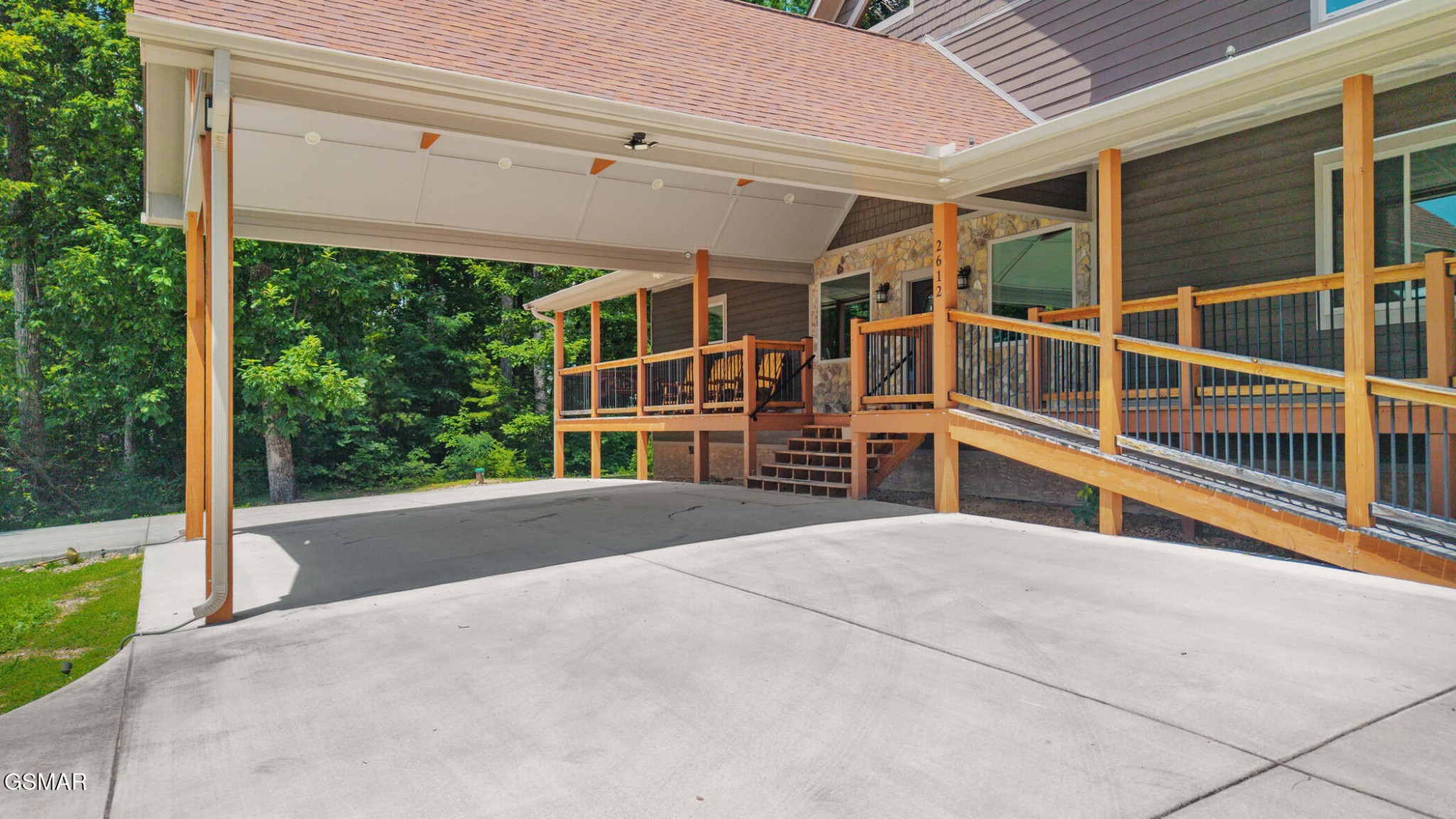 2612 Cloud View Drive
