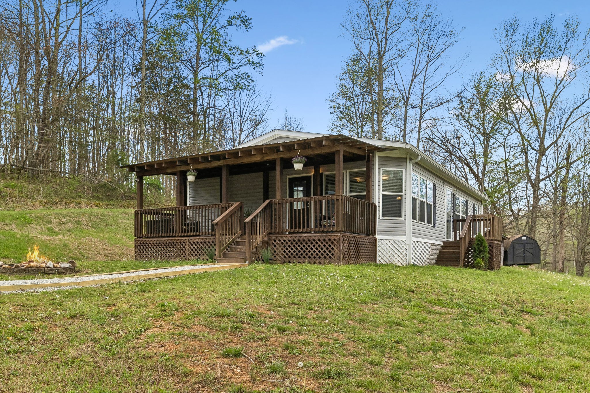 805 Harris Rd