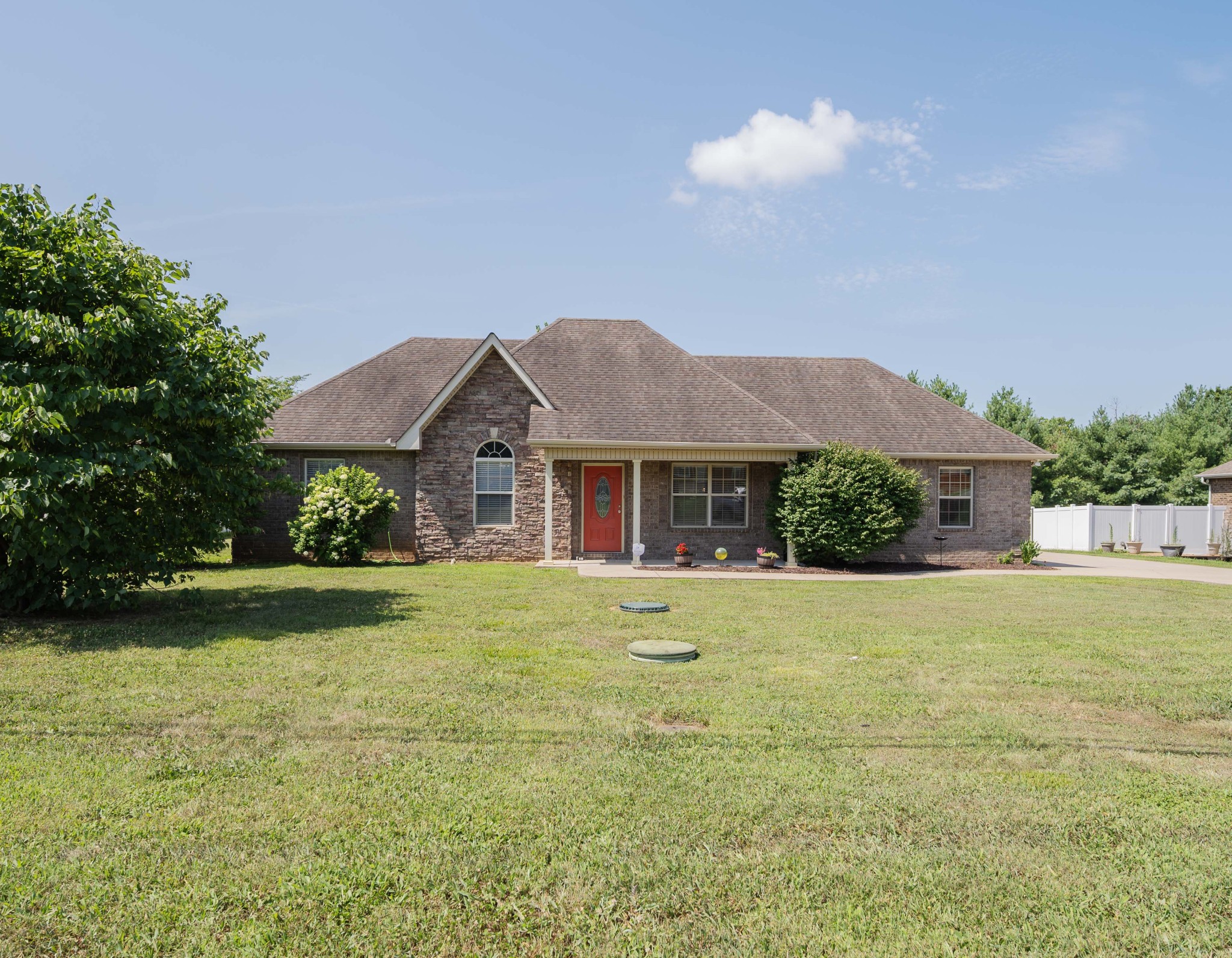 1125 Cascade Falls Dr