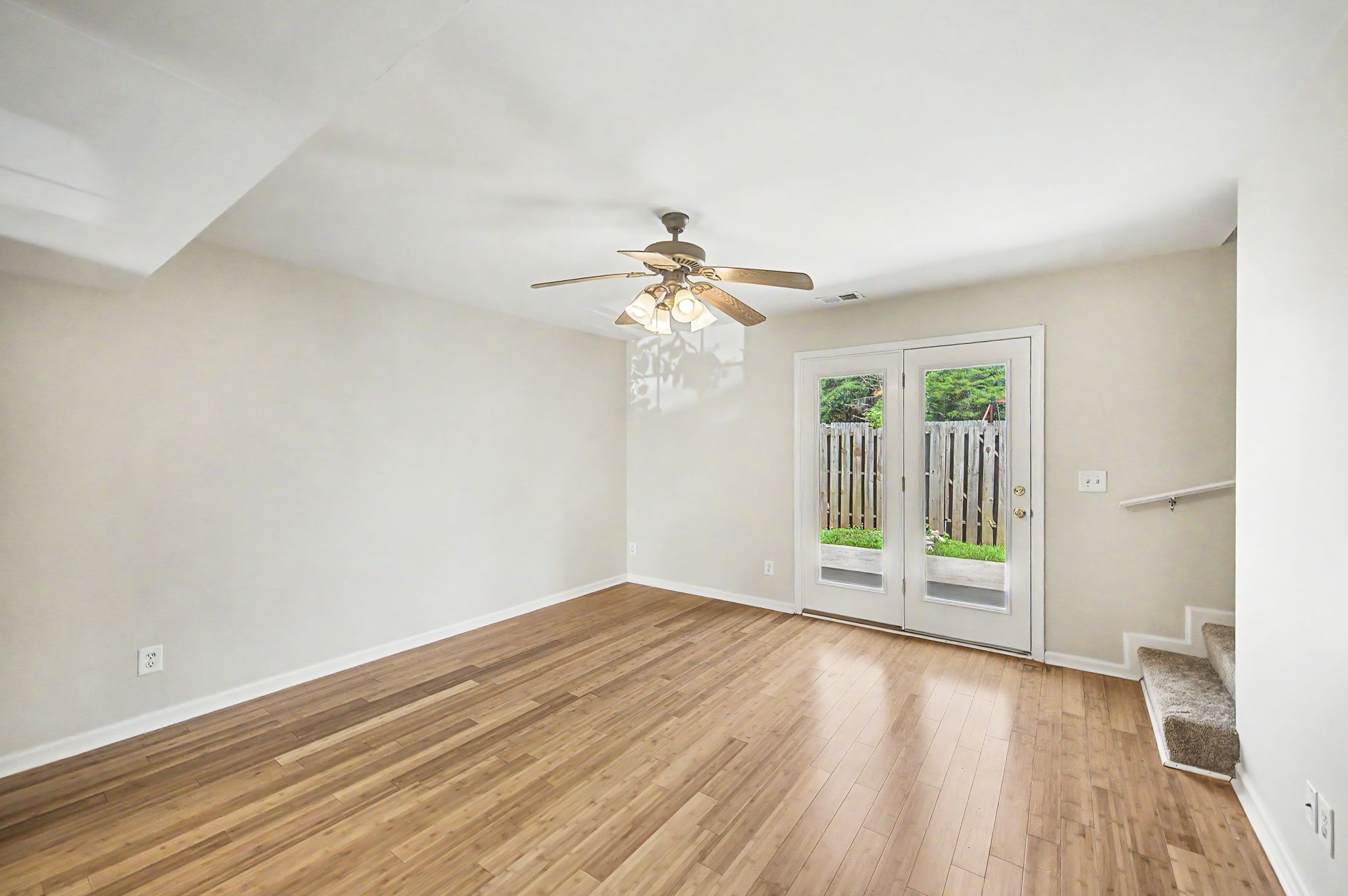 7214 Rosemary Ct