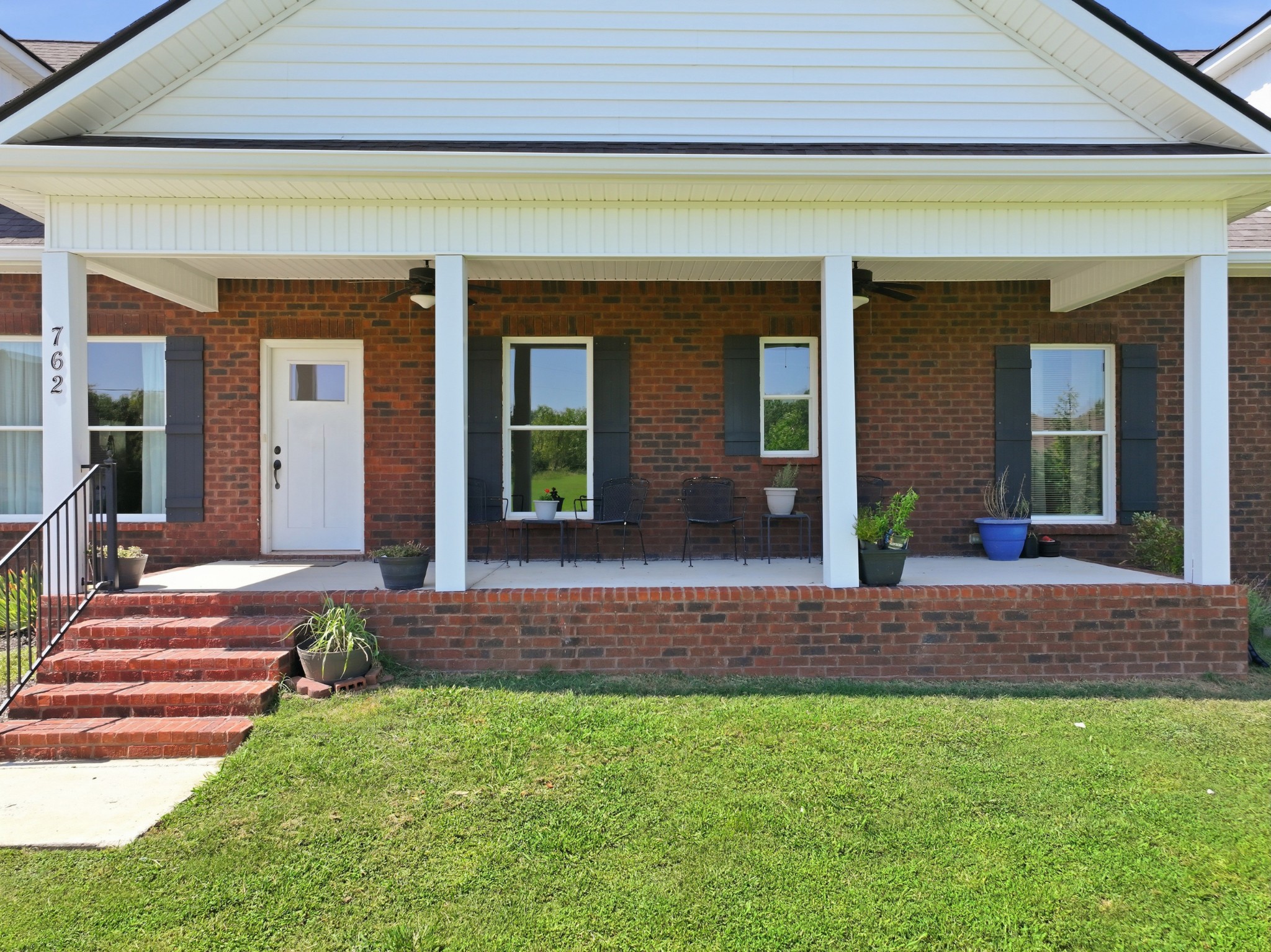 762 Waldron Rd