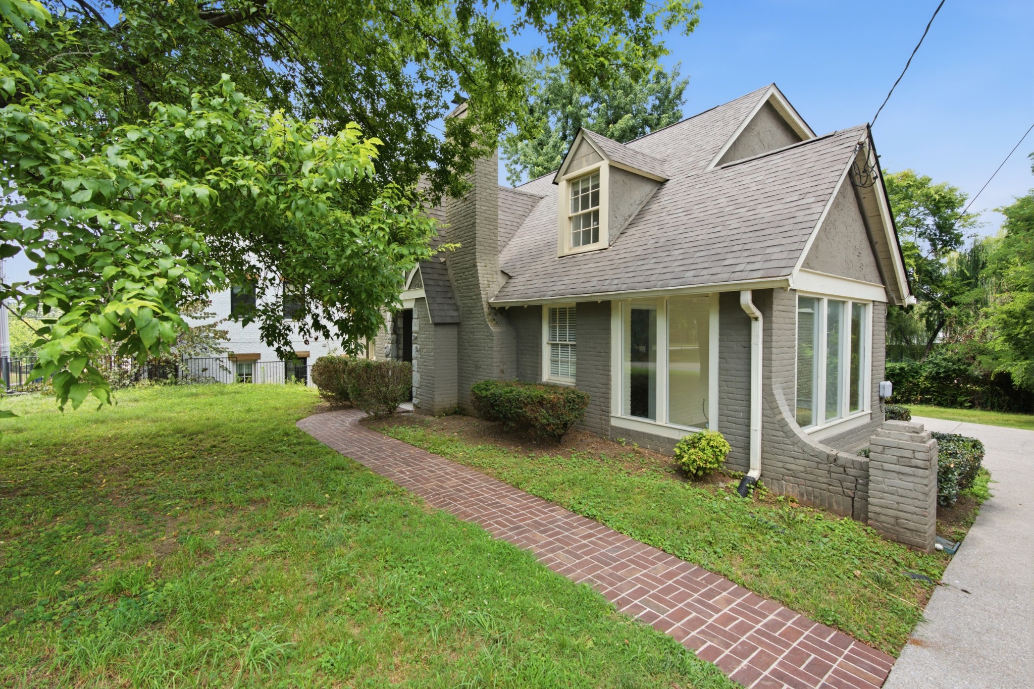 517 Chesterfield Ave