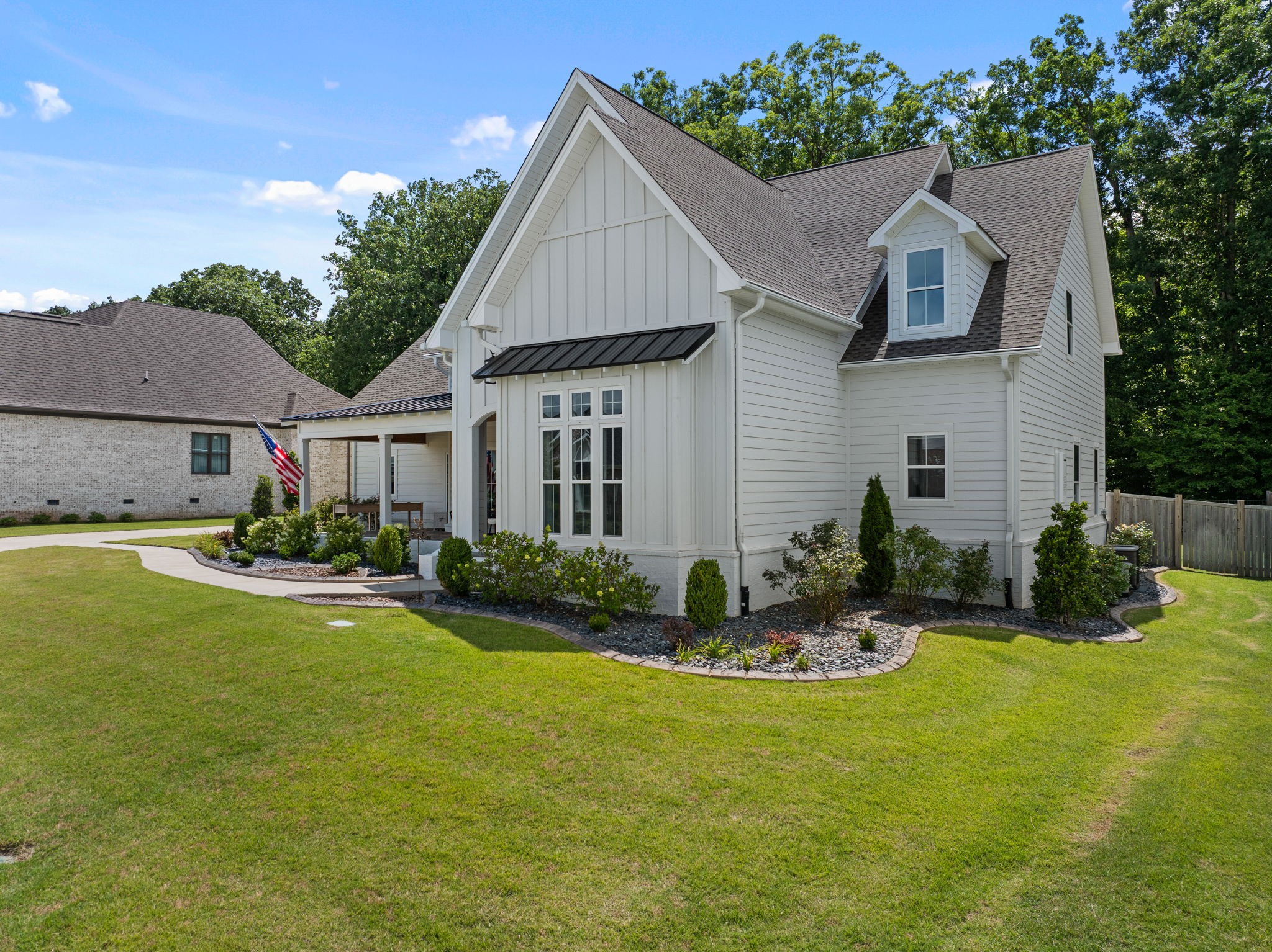 228 Chestnut Oak Dr