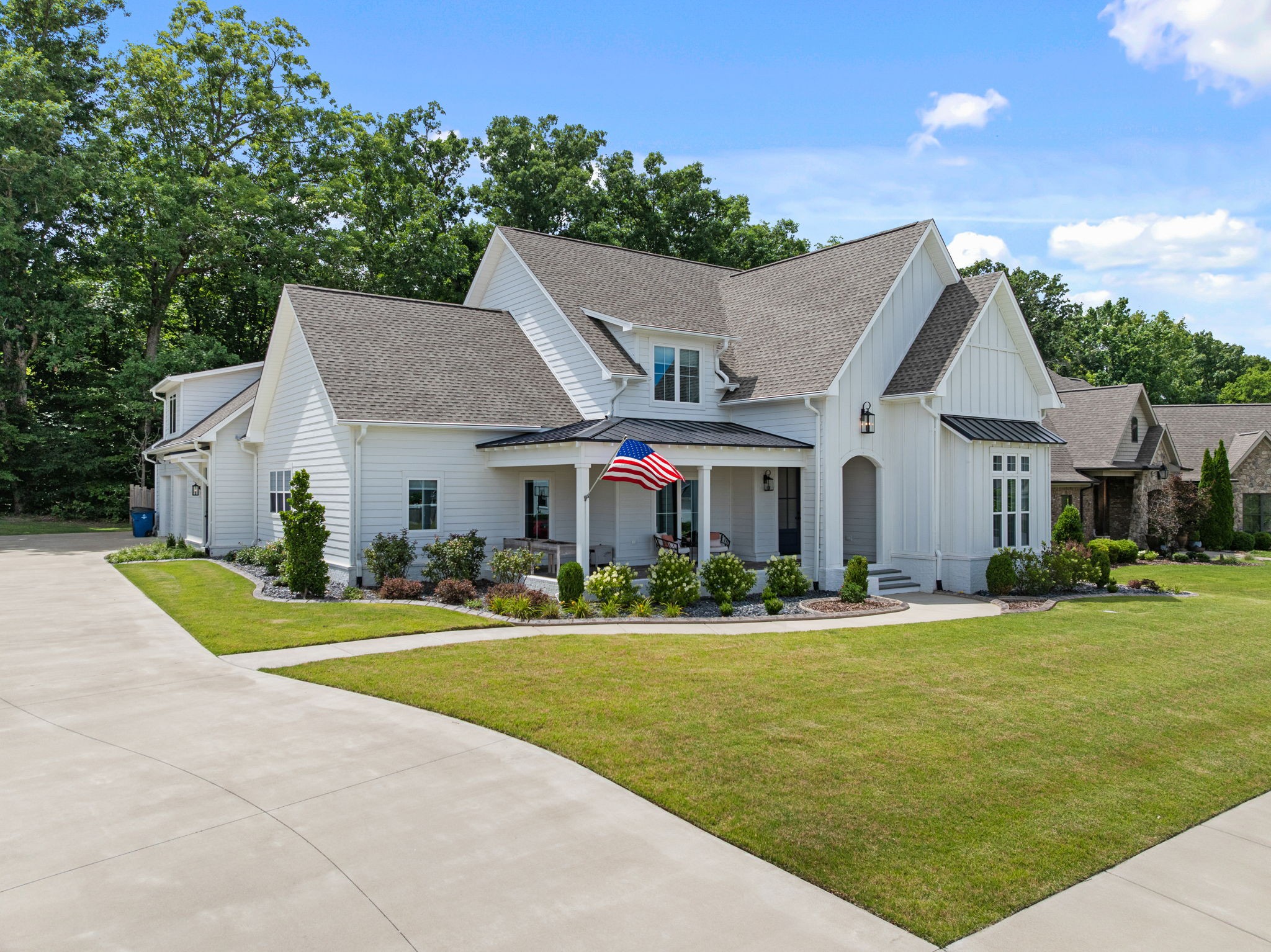 228 Chestnut Oak Dr