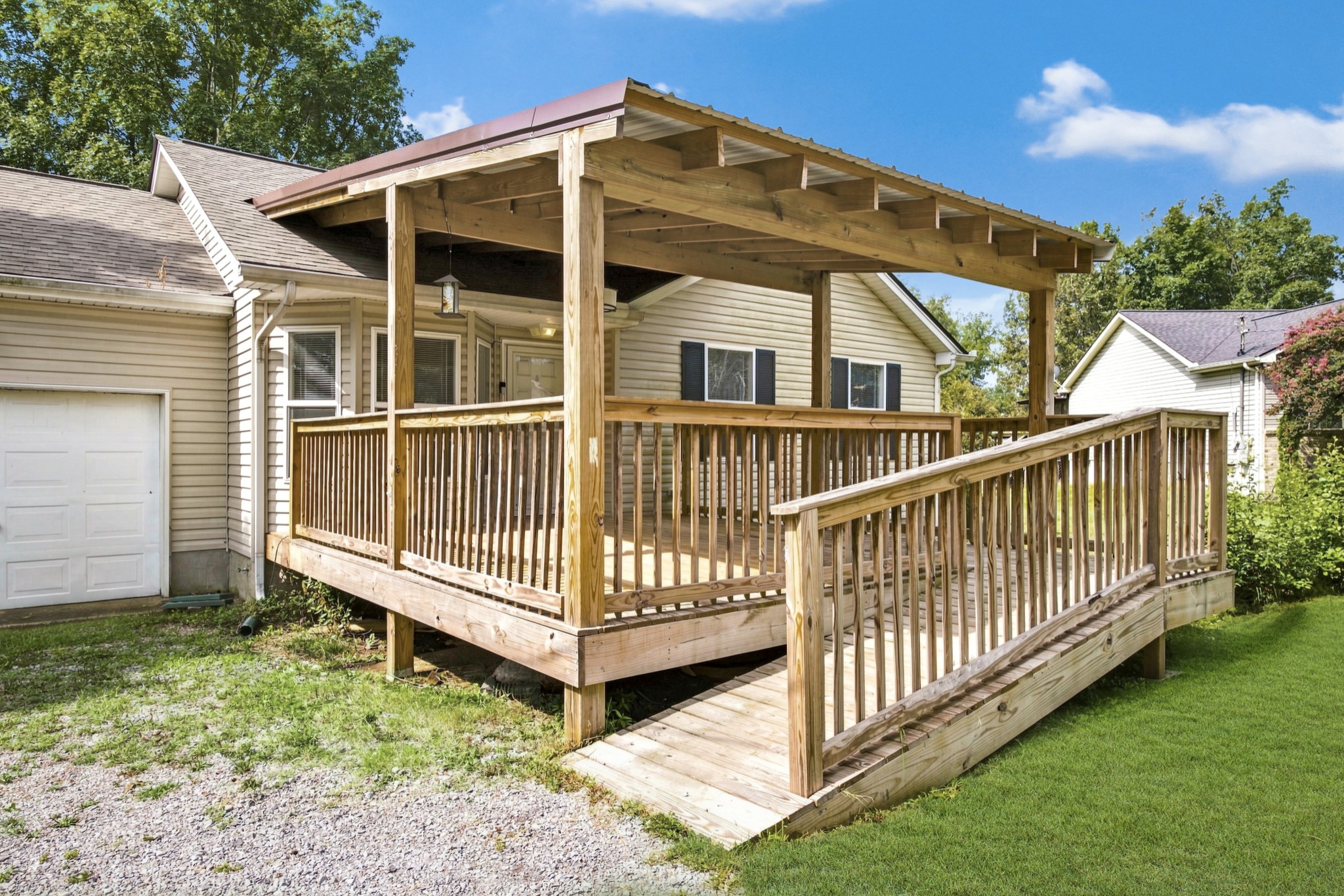 1103 Cindi Ct