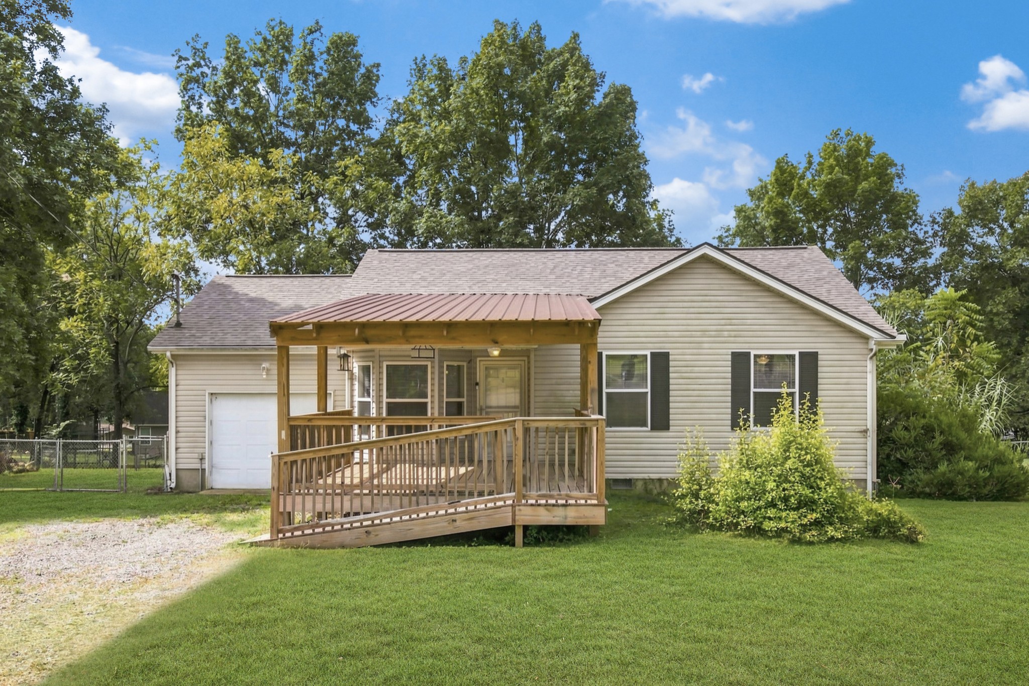 1103 Cindi Ct