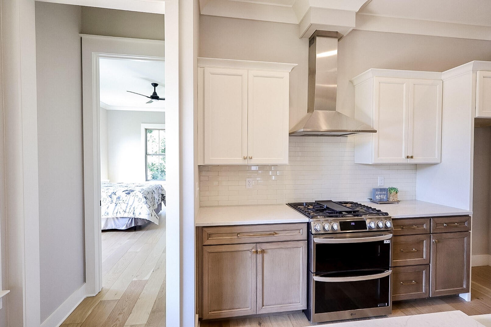 118 Murry Lane, NW