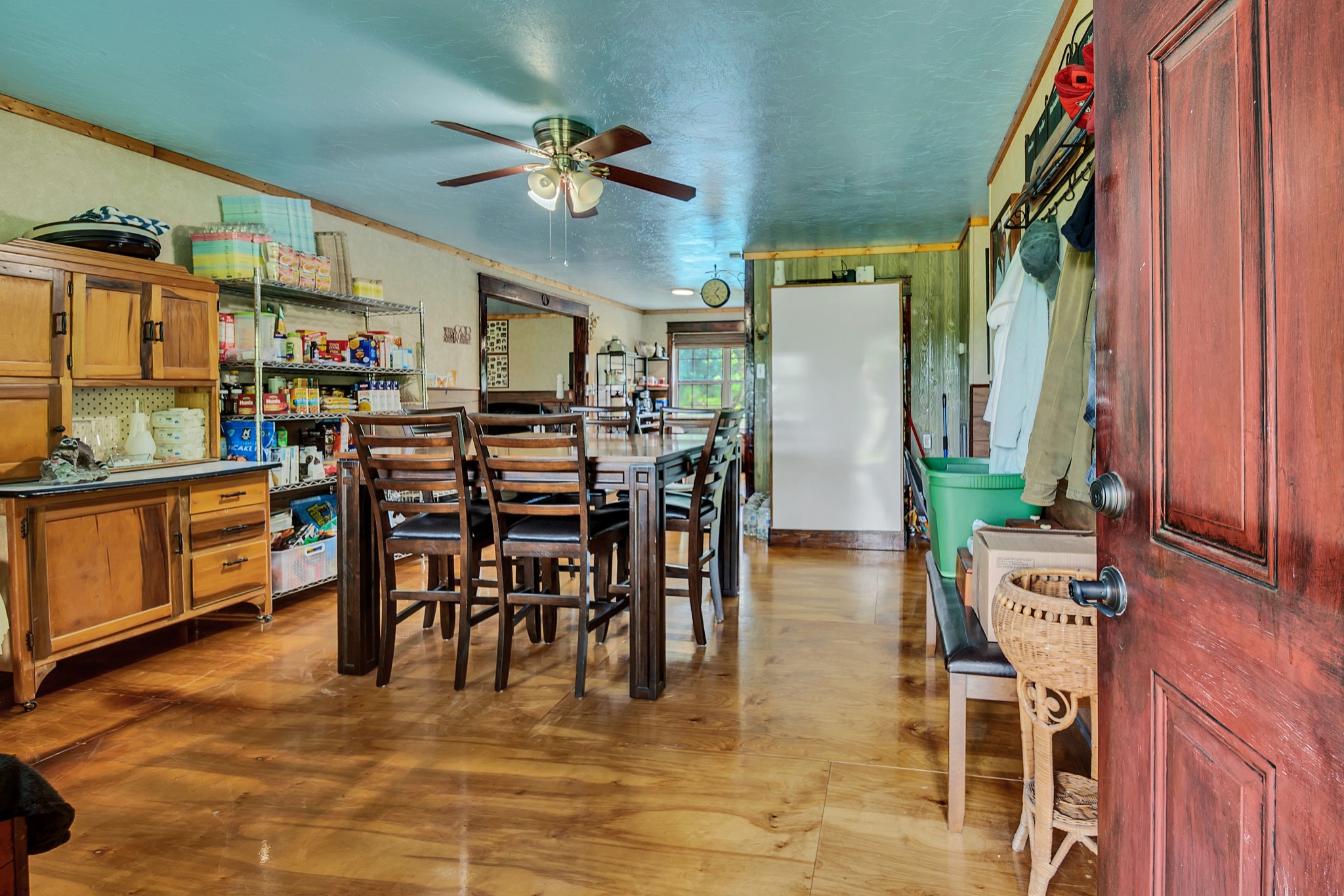 711 Liberty Cir