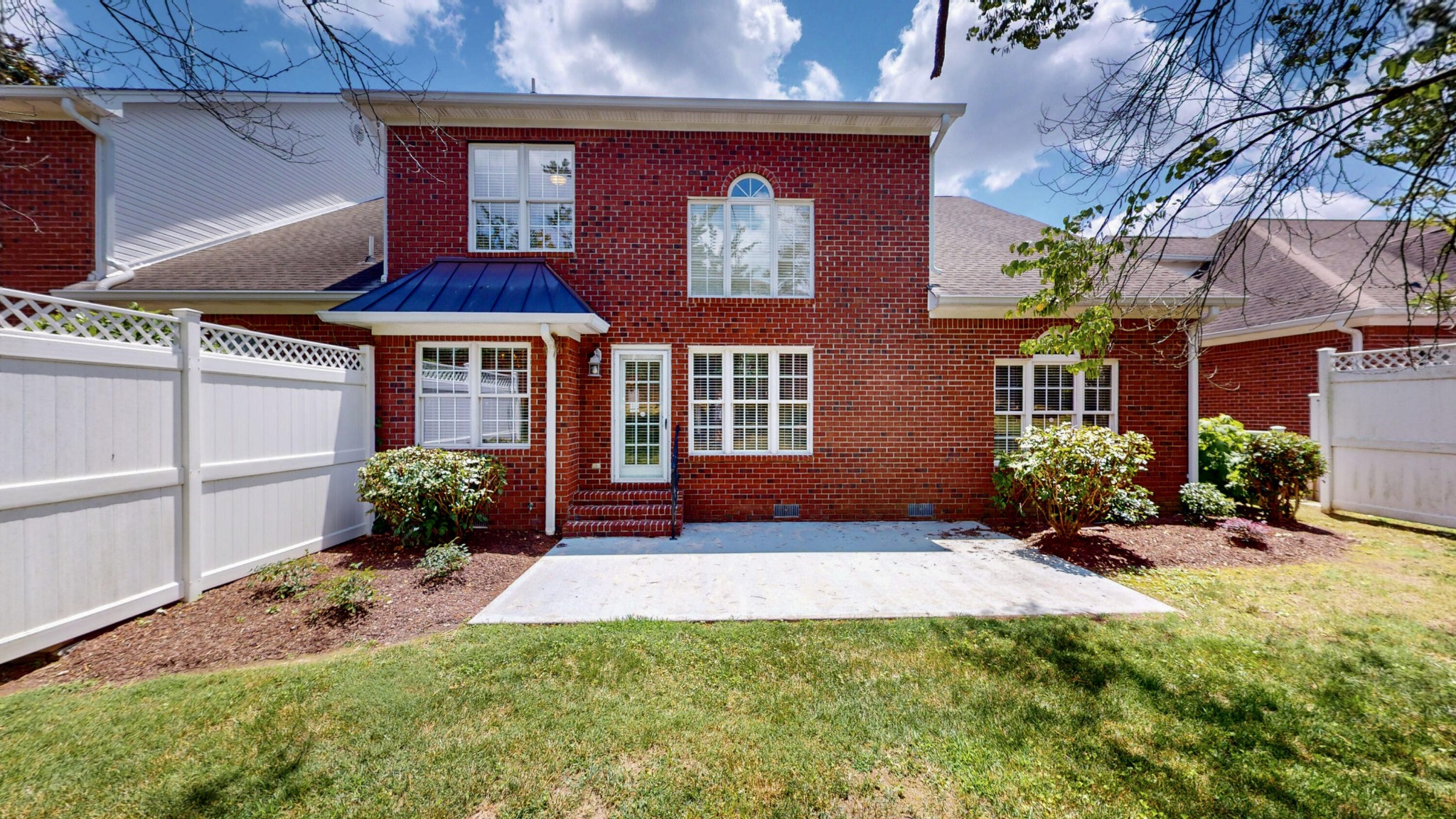109 Overbriar Drive, NW