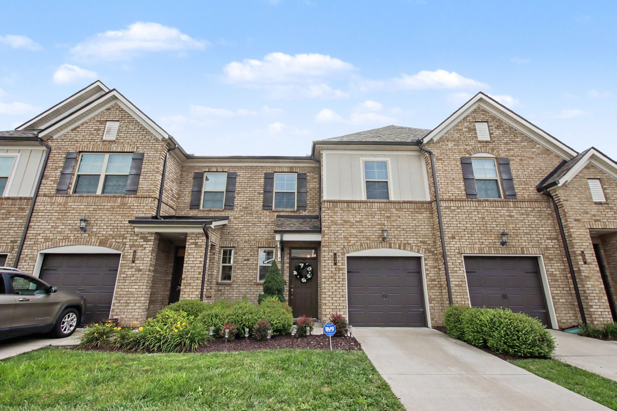 126 Bluestem Ct