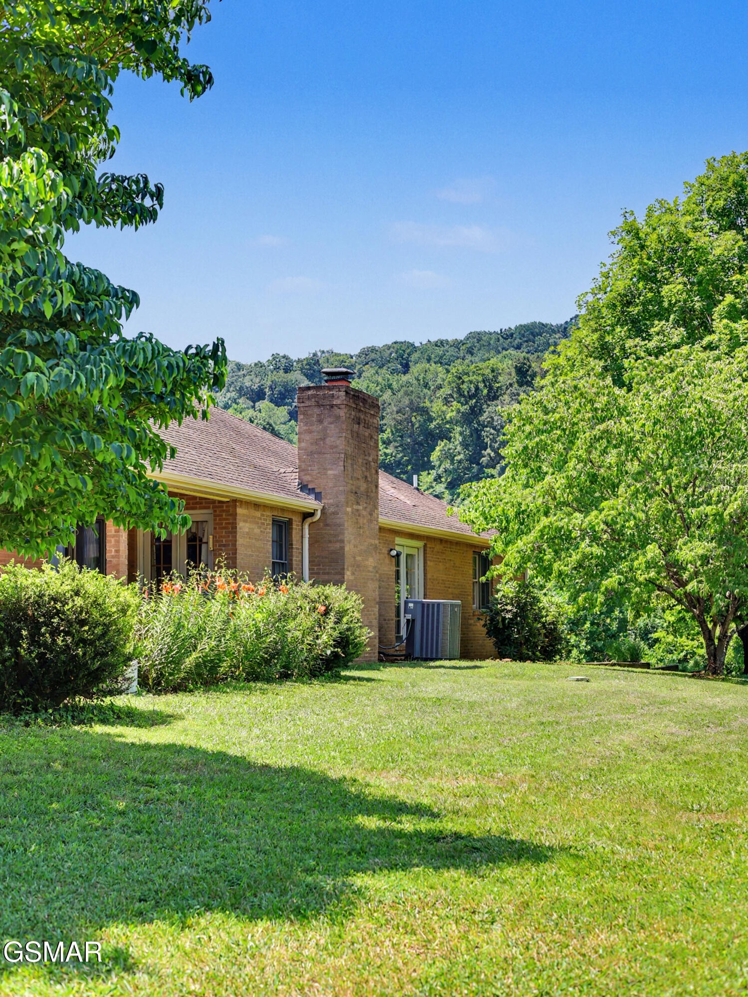 377 Thomas Loop Road