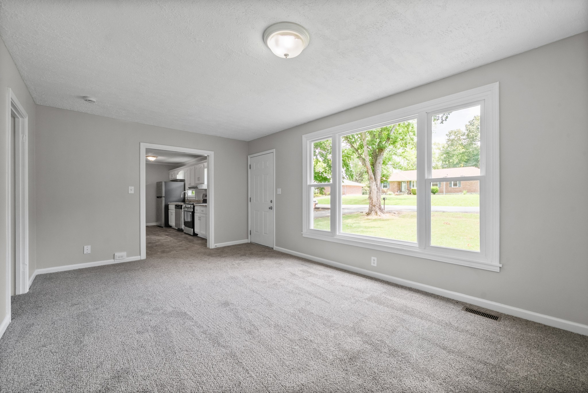 9 Lealand Drive