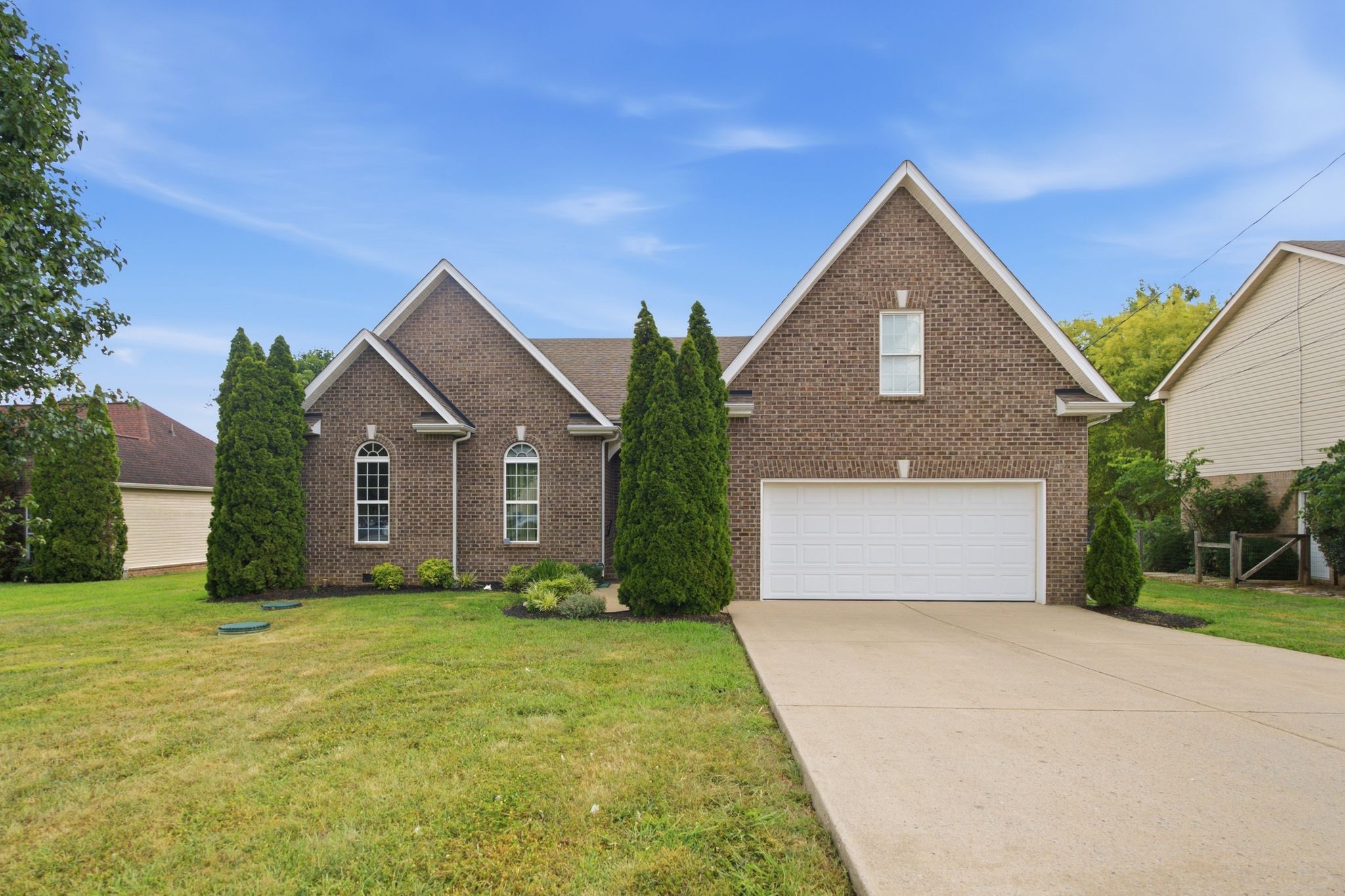 1513 Jeter Way