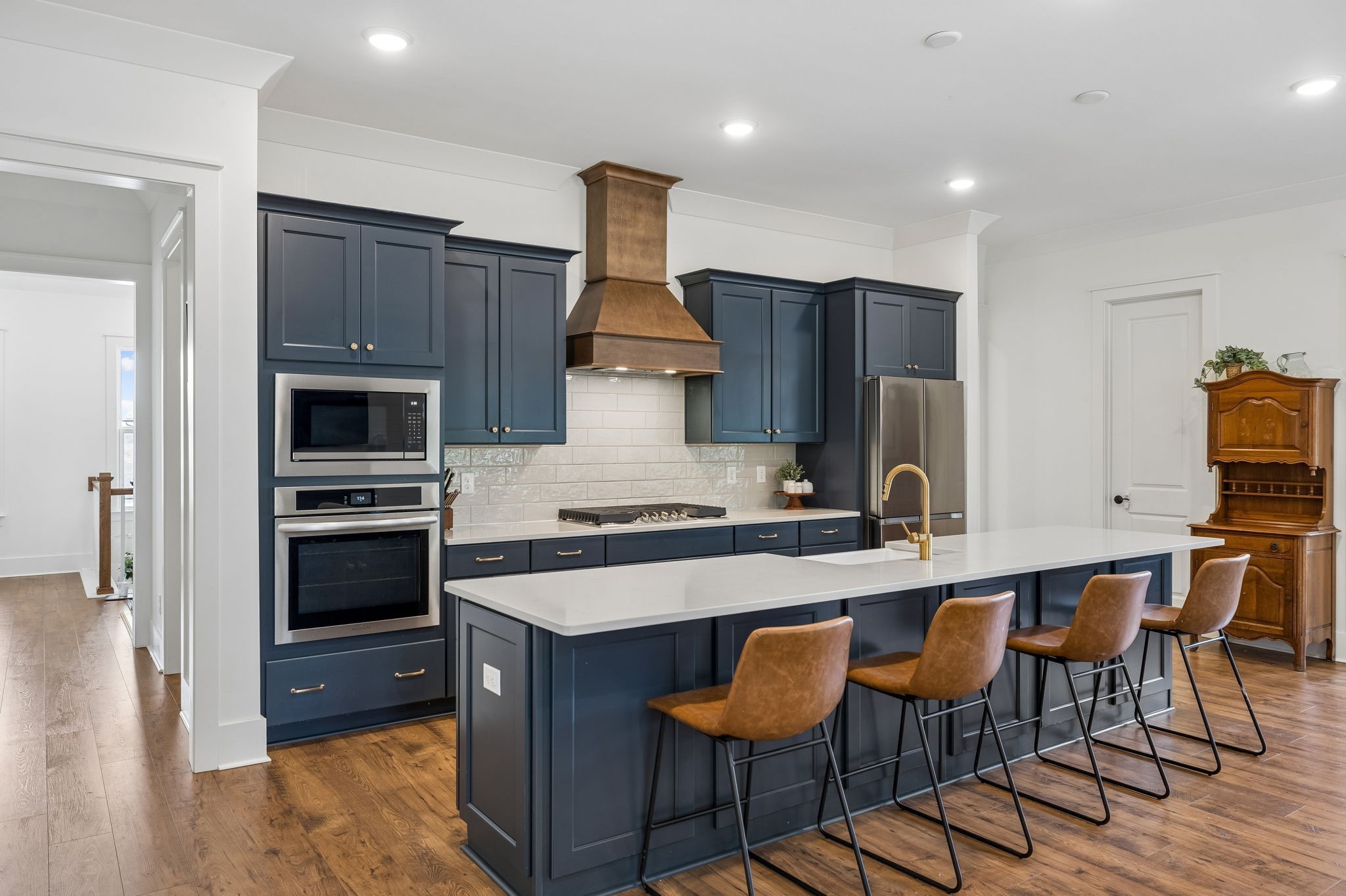 239 Halswelle Dr