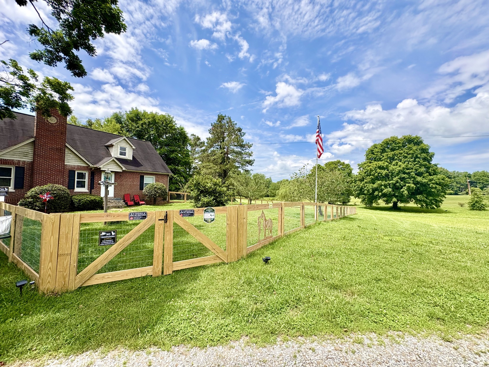 1804 Highway 52, E