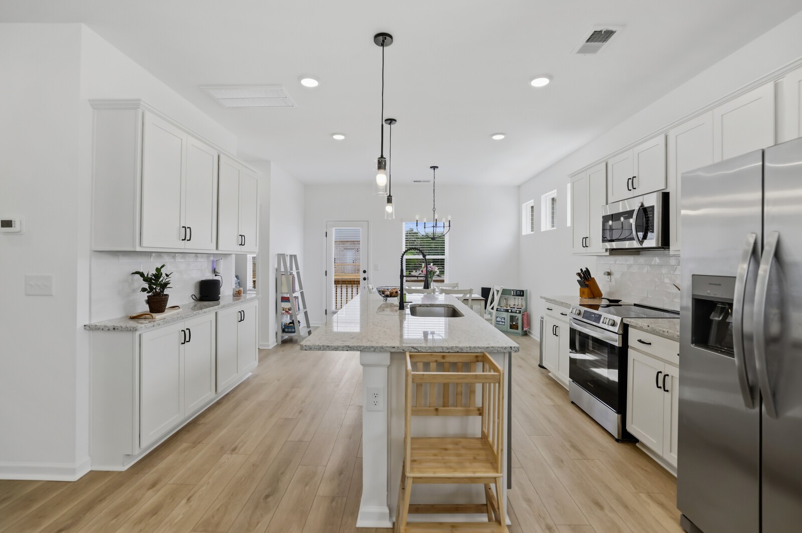 132 Rosebush Ln