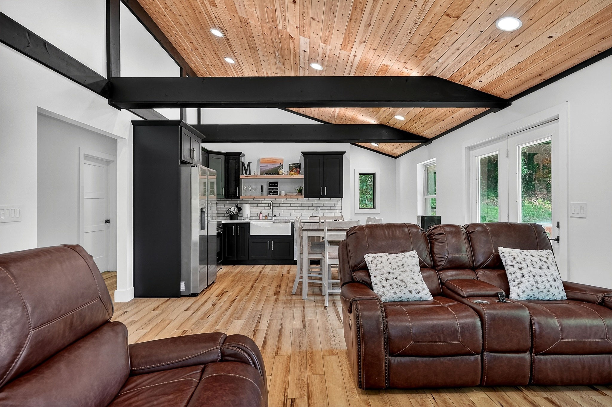 99 Judkins Ln