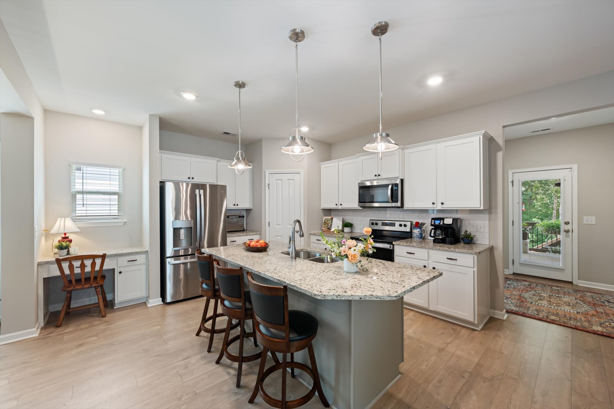 6687 Hanworth Trce