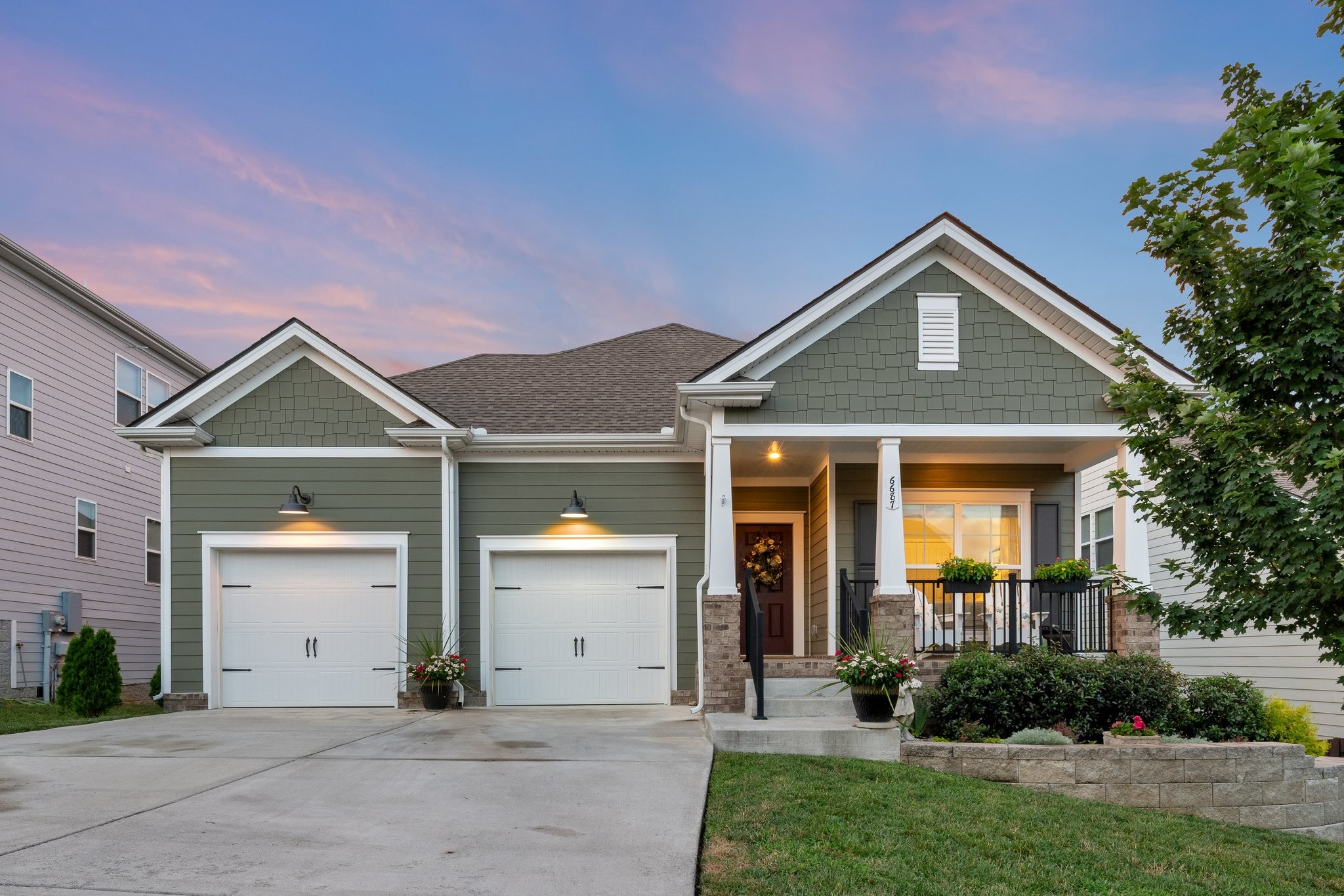 6687 Hanworth Trce