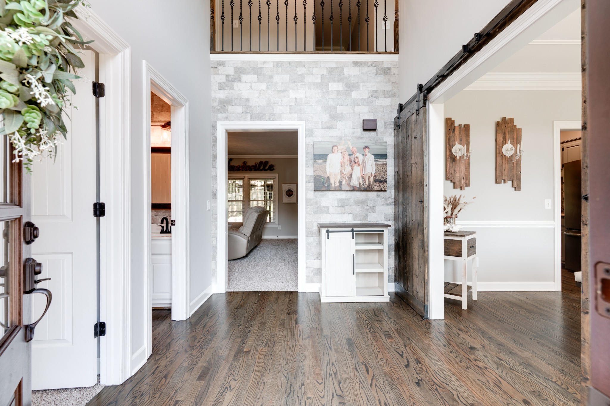 136 Ballentrae Dr