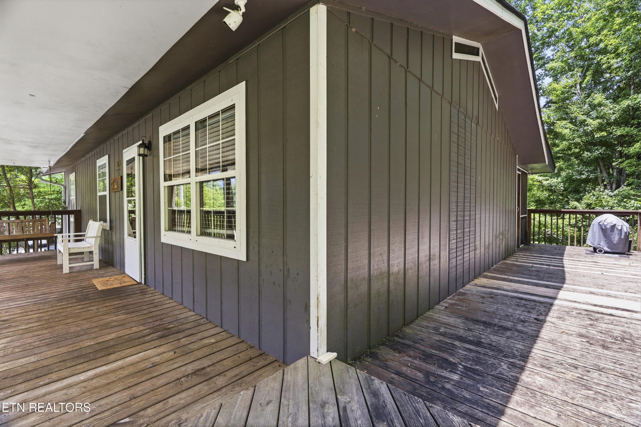 2106 Hickory Manor Rd