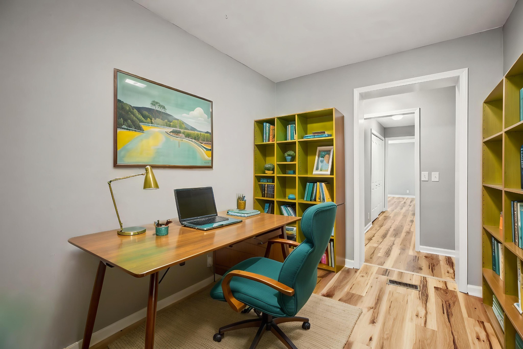 4049 Grays Point Rd