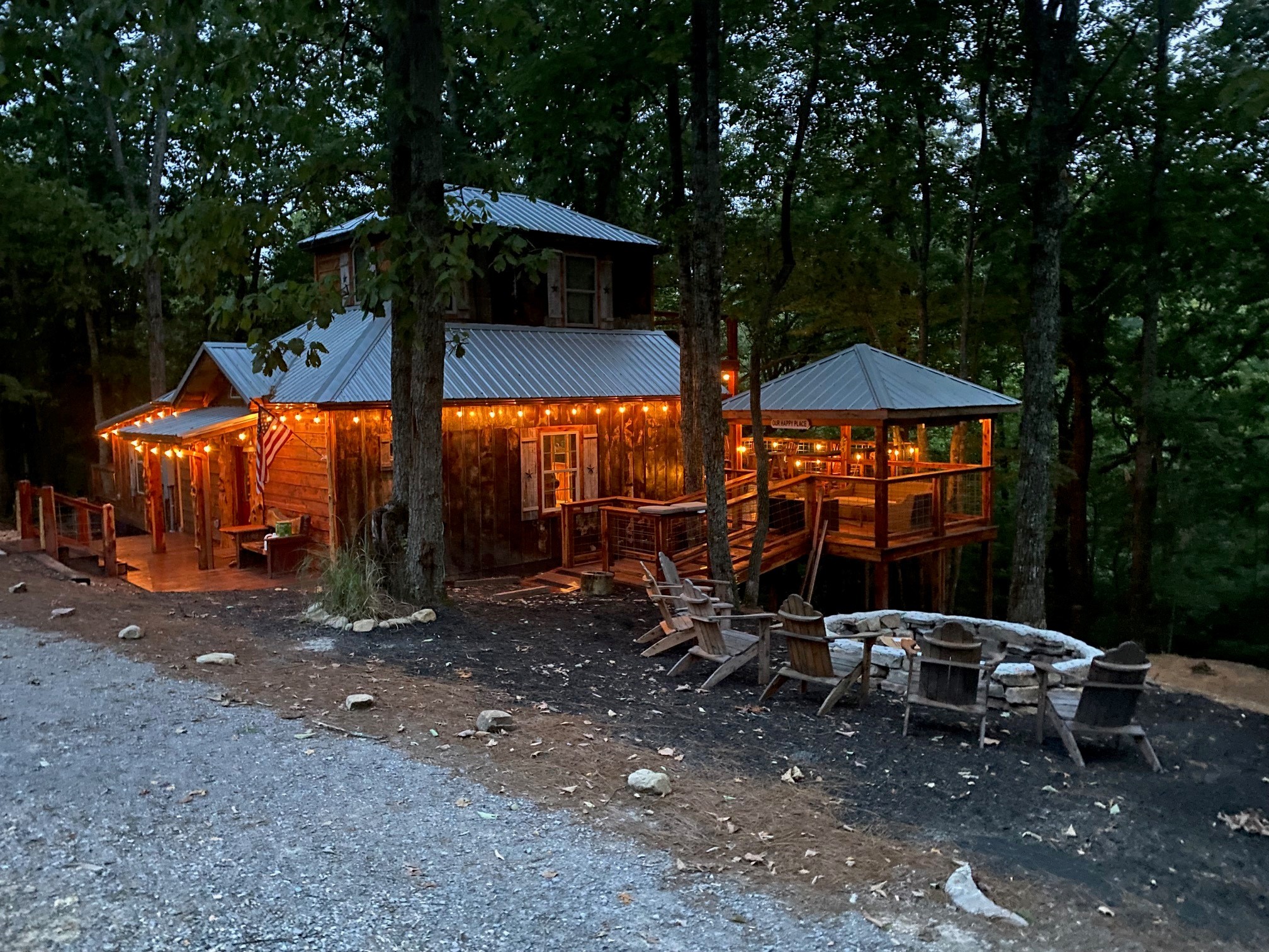 200 Jennifer Ln