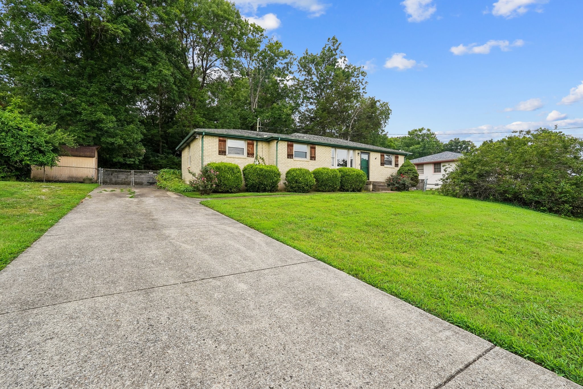 375 Spring Valley Dr