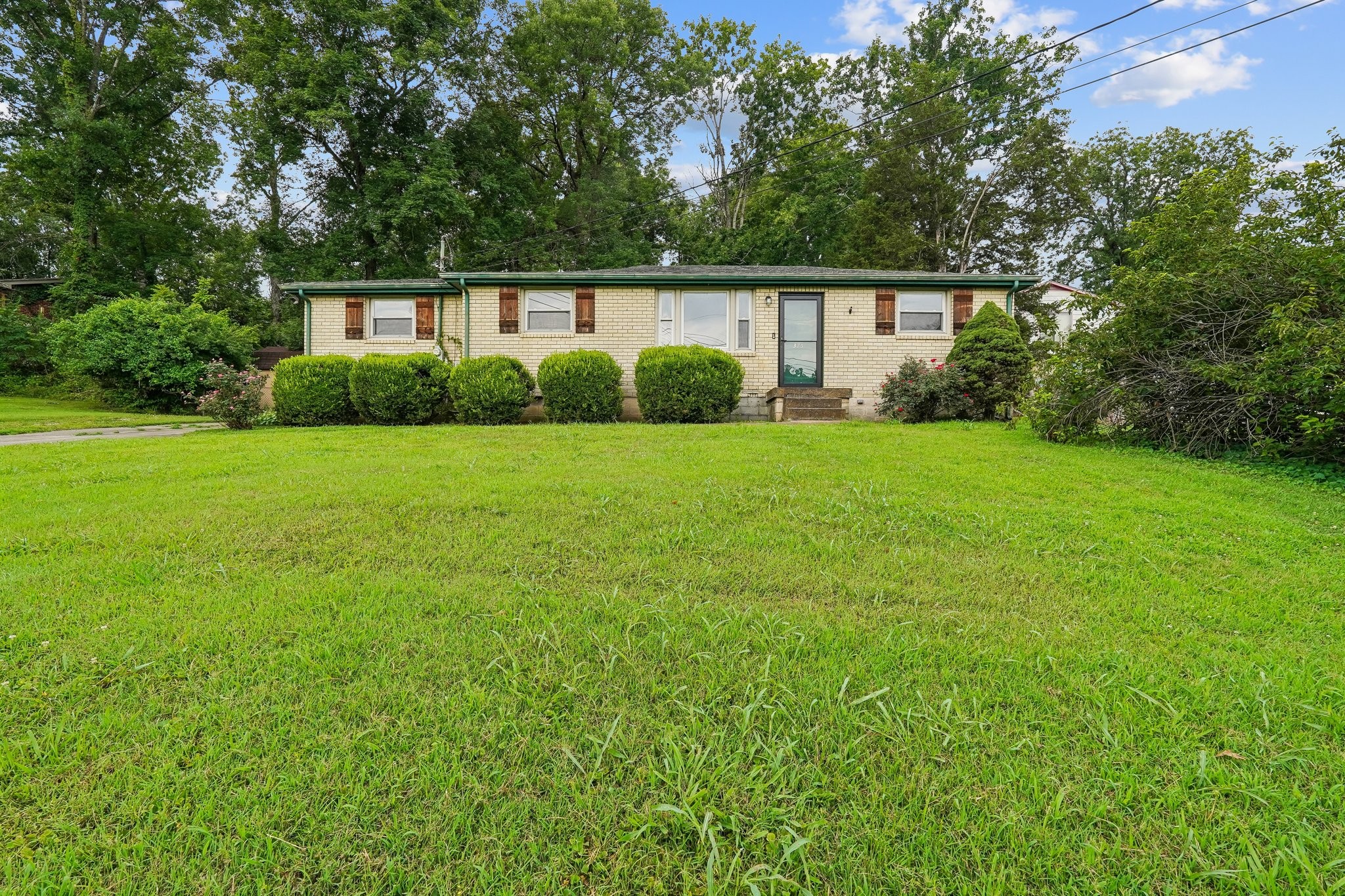 375 Spring Valley Dr