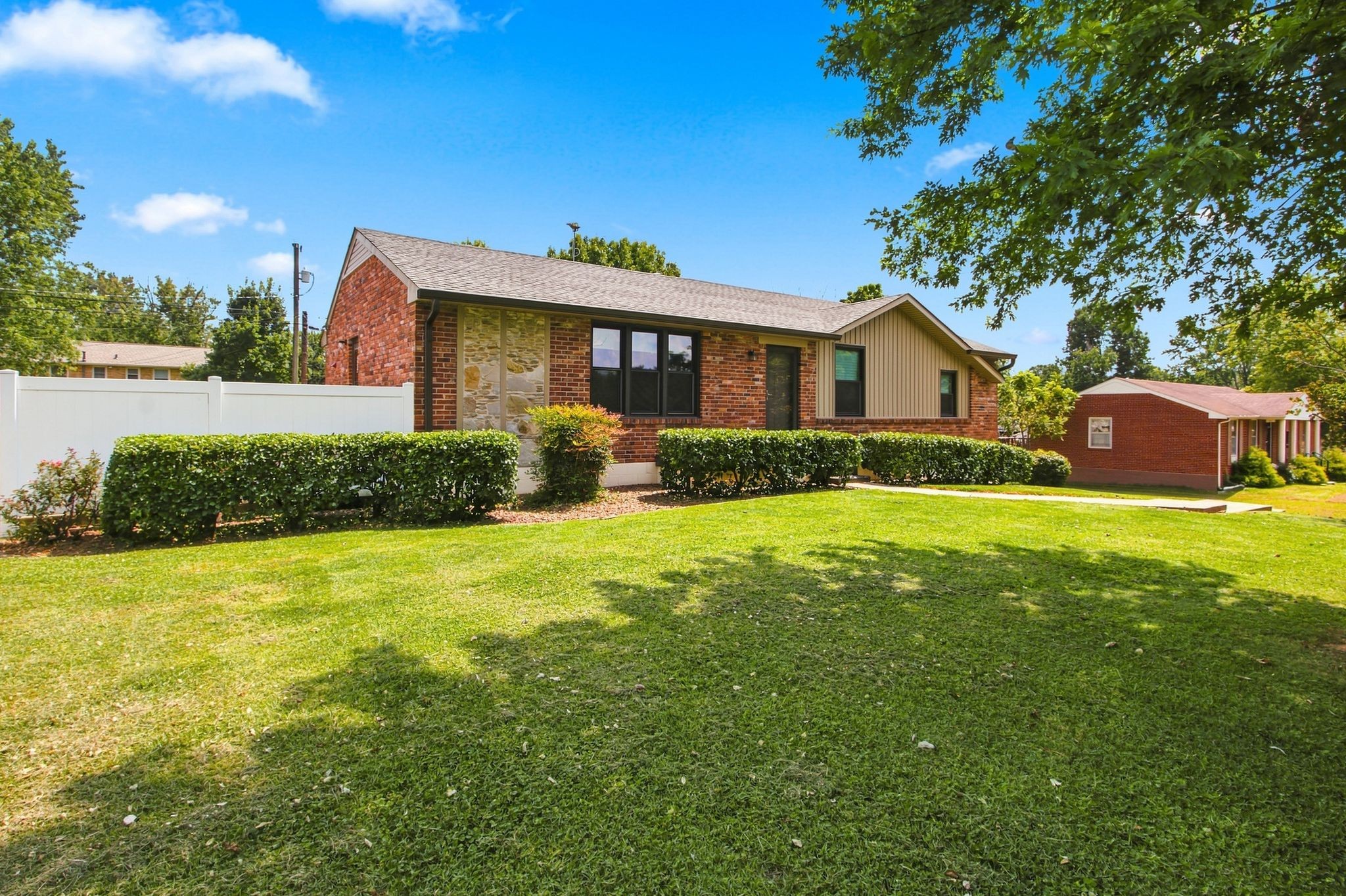 4009 Knud Dr