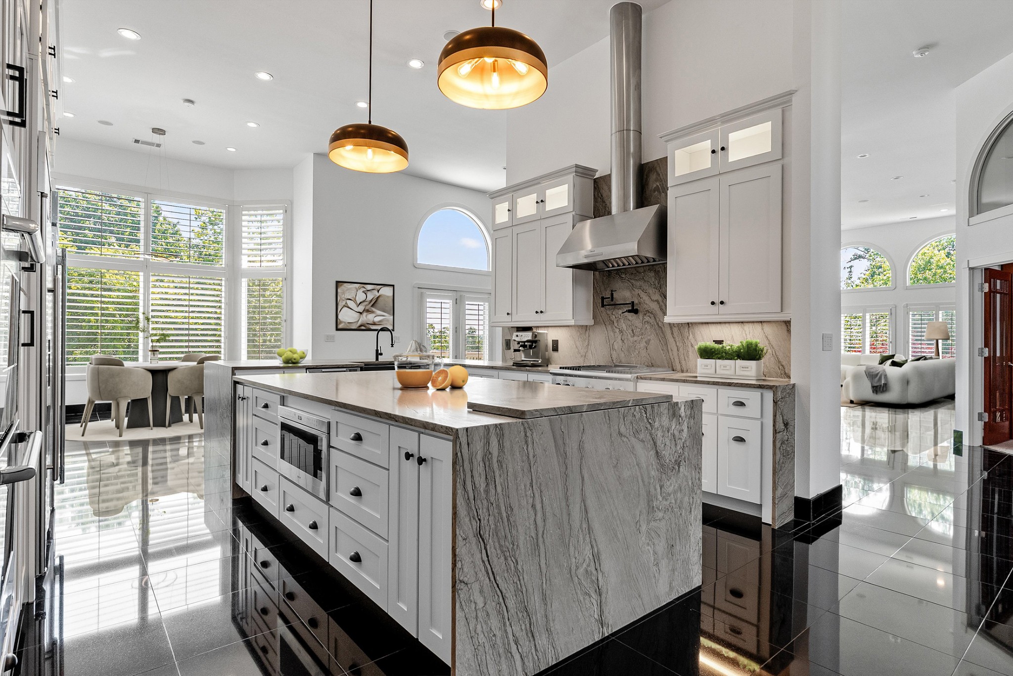 720 Valhalla Ln