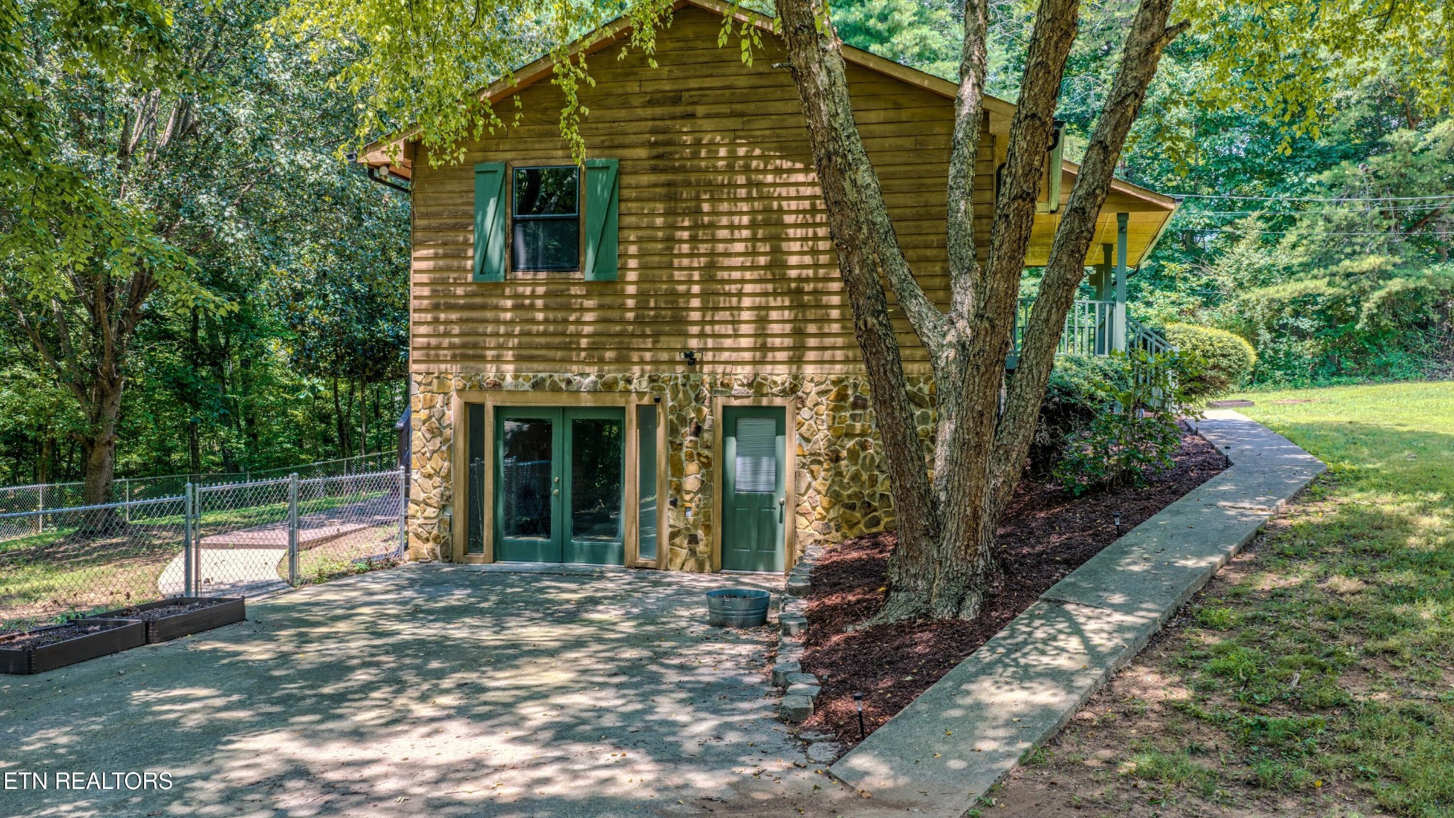 757 Sundial Way