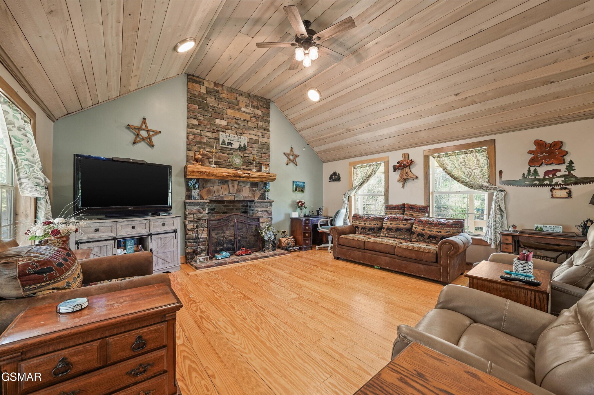 2501 Valley View Road