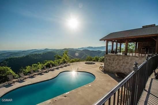 2819 White Oak Ridge Lane