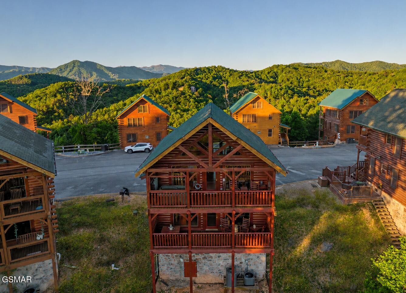 2819 White Oak Ridge Lane