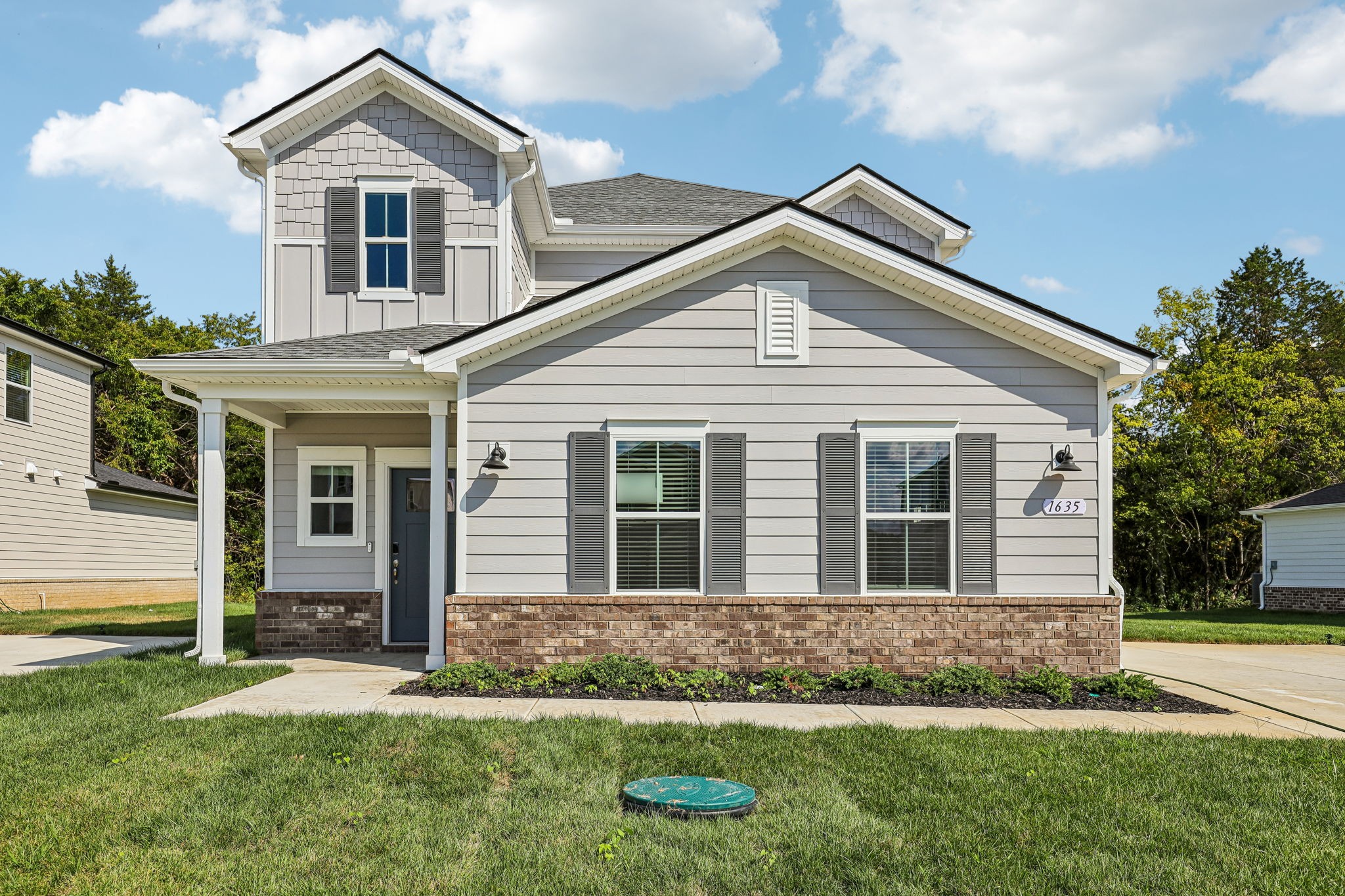 1635 Garnet Way