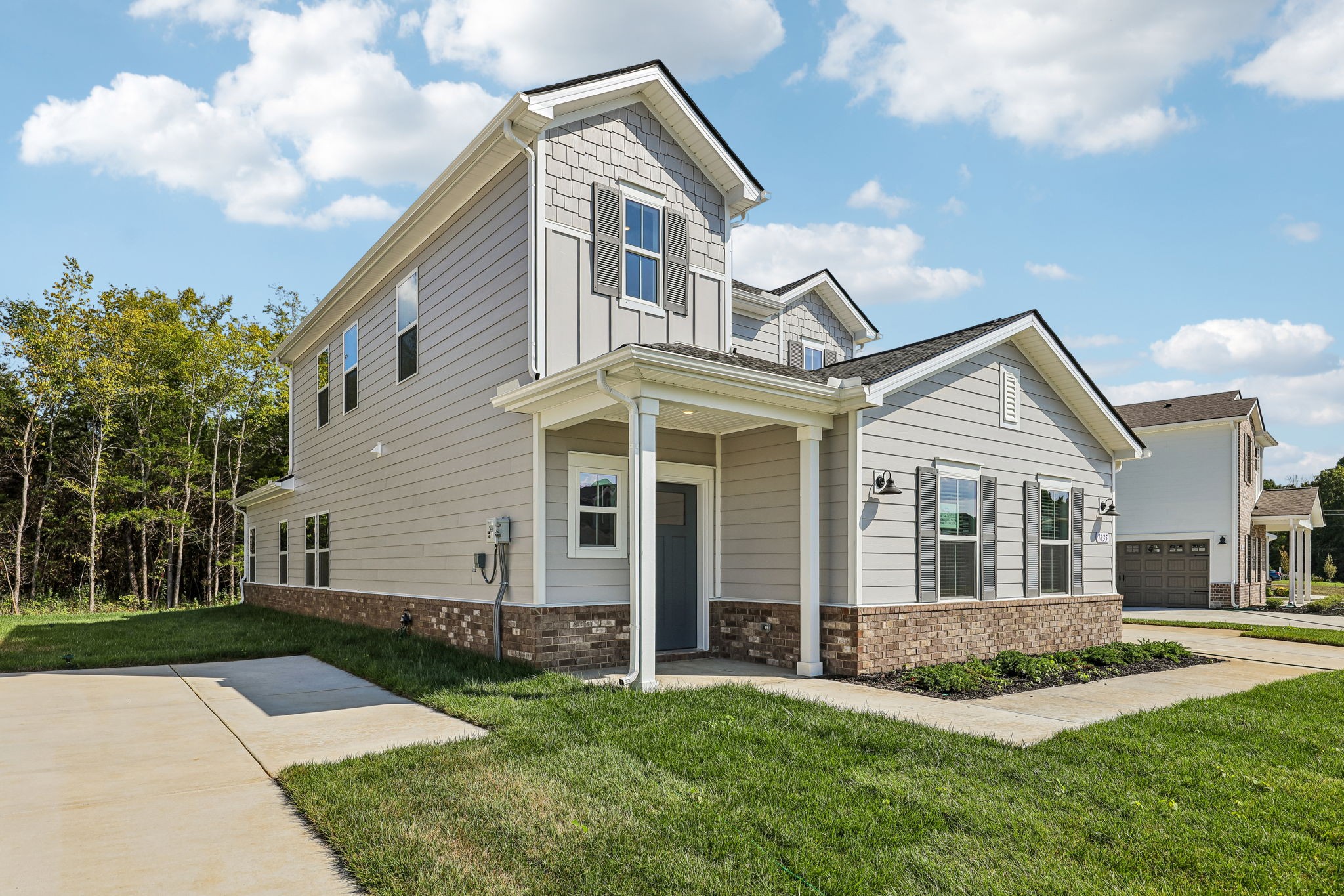1635 Garnet Way