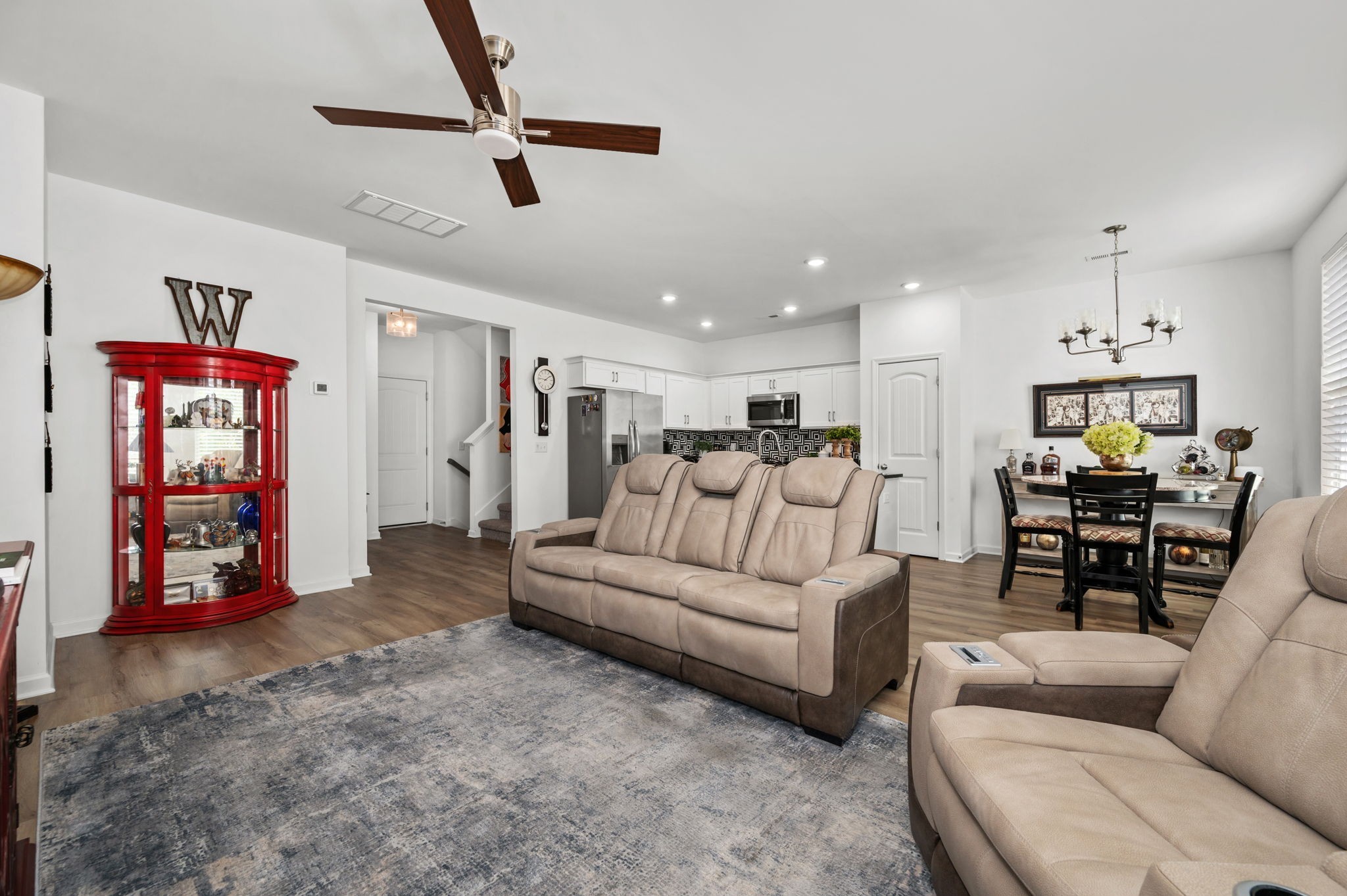 2656 Lakevilla Dr
