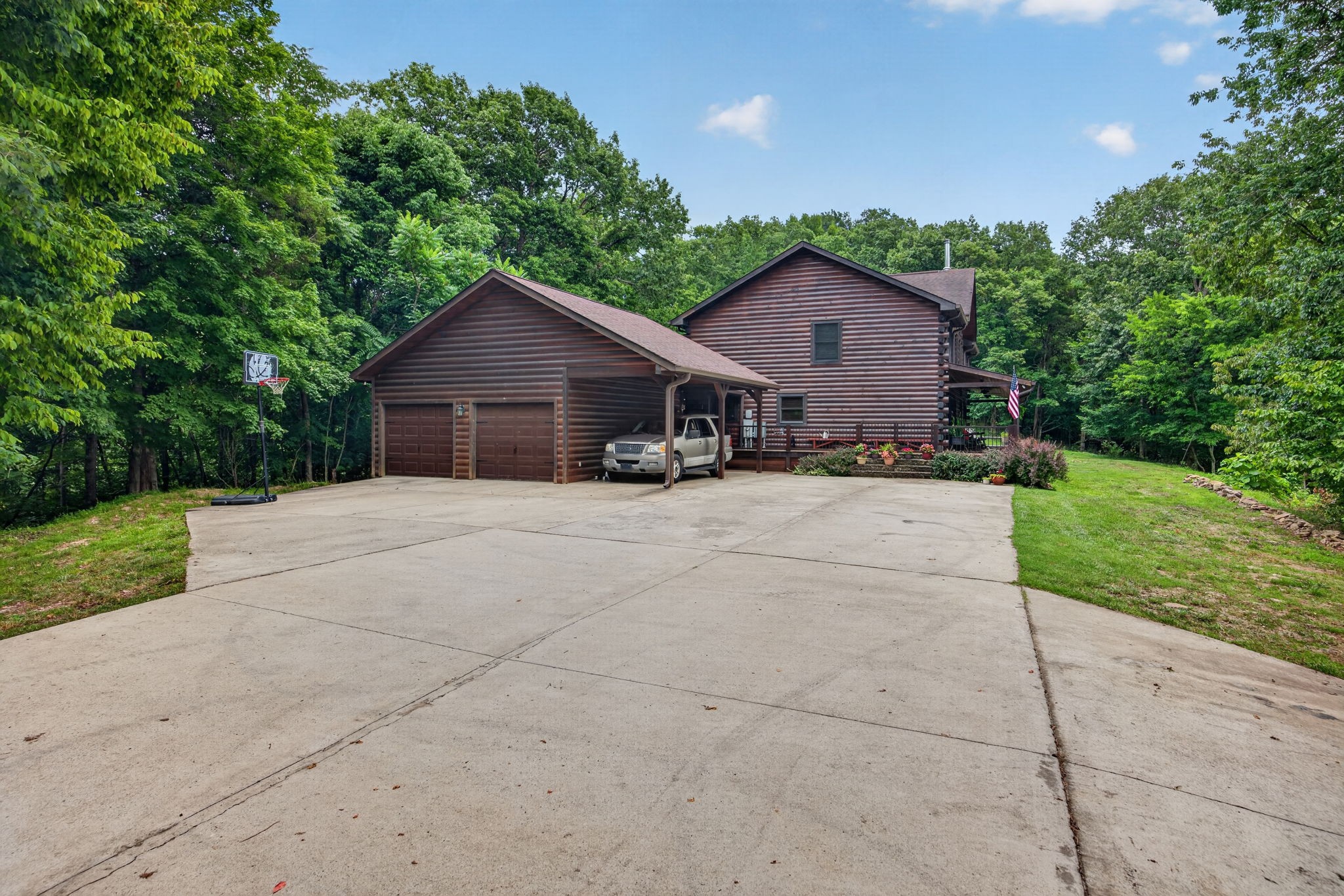 20 Magee Ln
